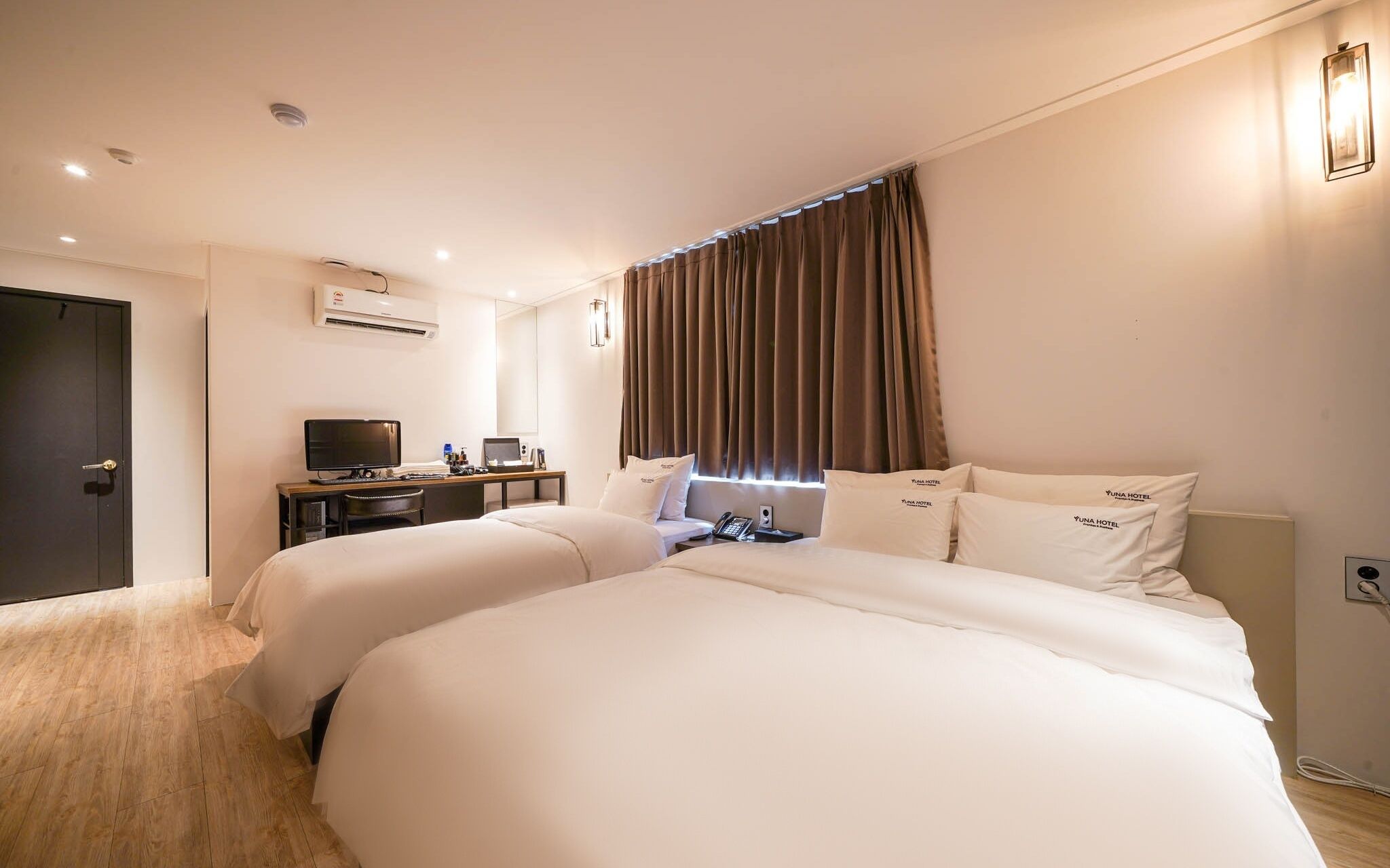 Yangsan Deokgye Yuna Hotel