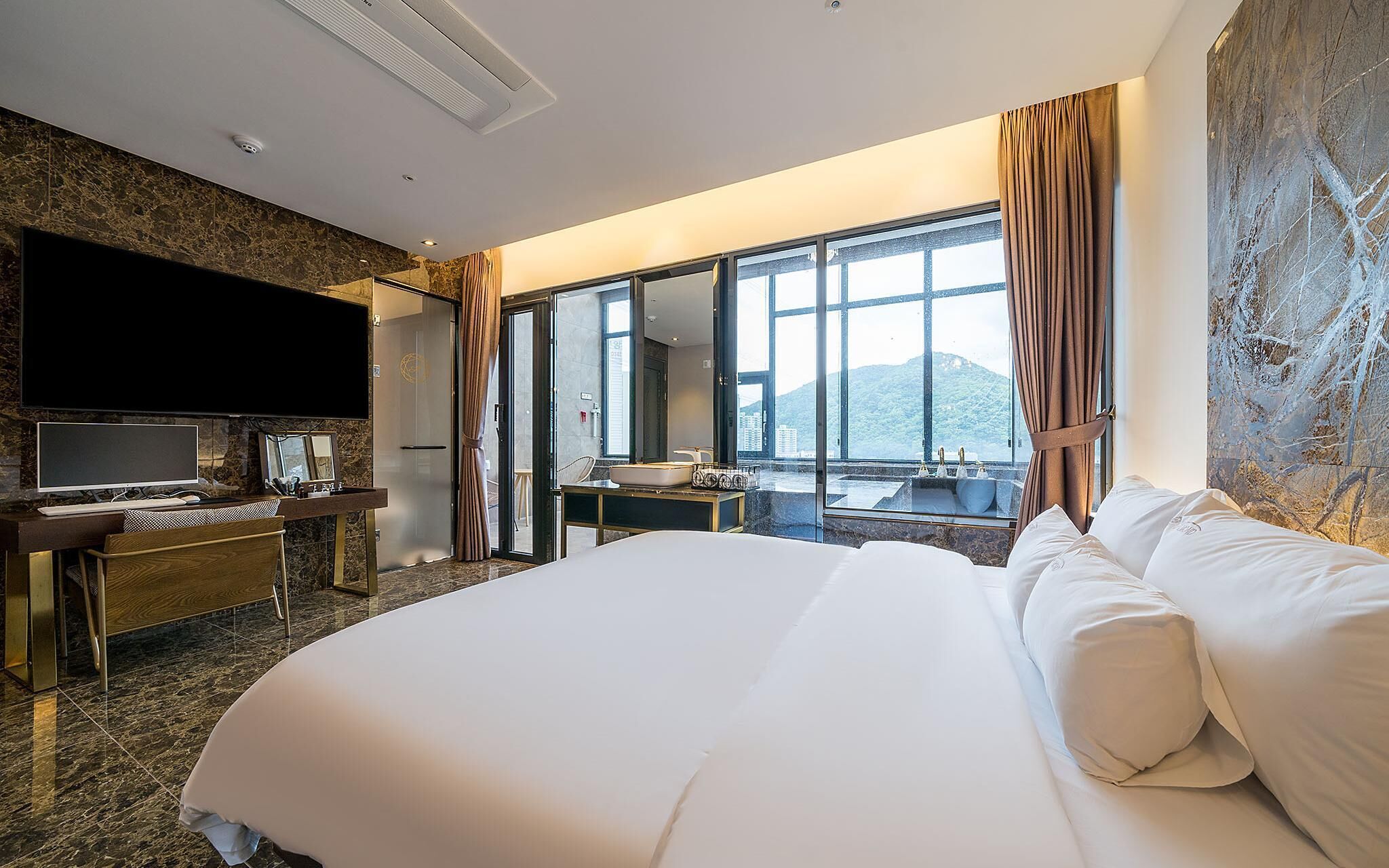 Yangsan Pyeongsan Den Bastar Hotel