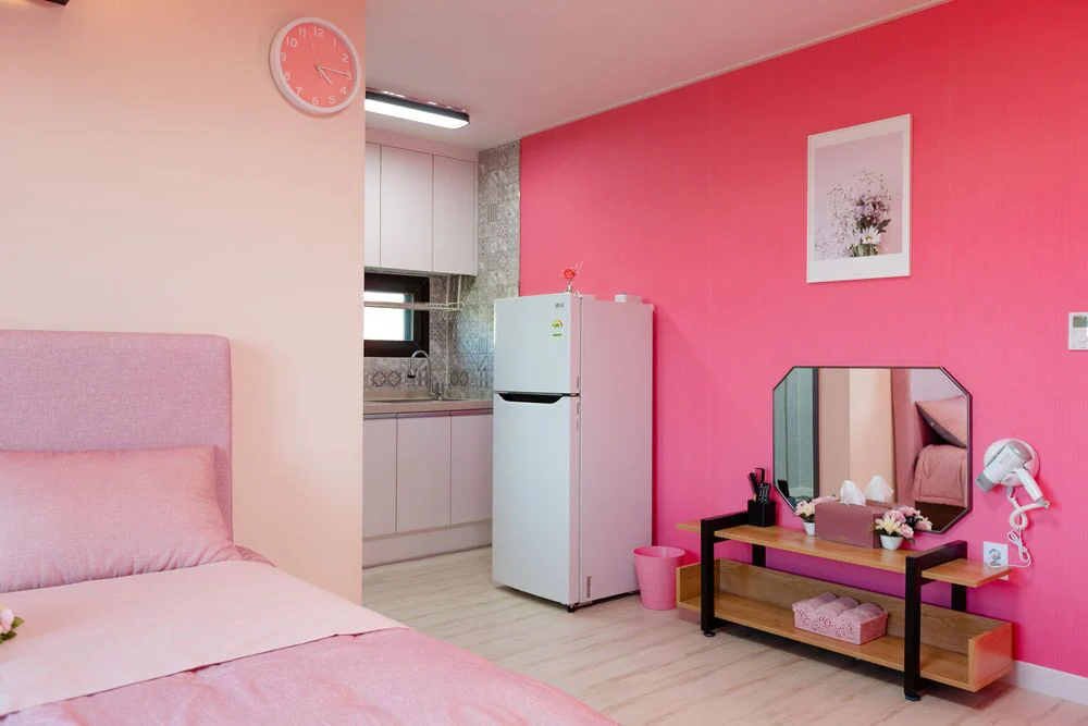 Pink Beach Pension