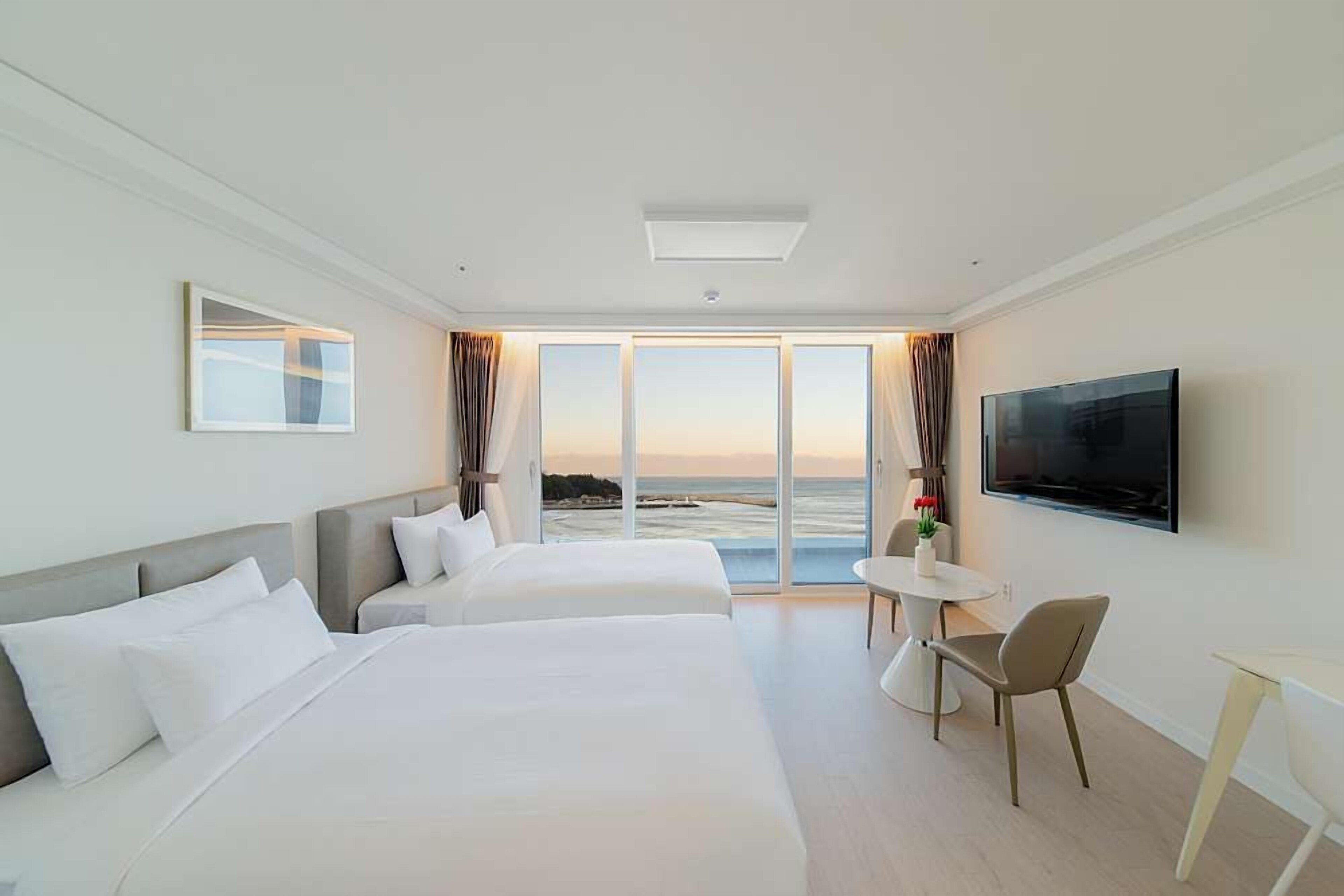 Surf Resort JD