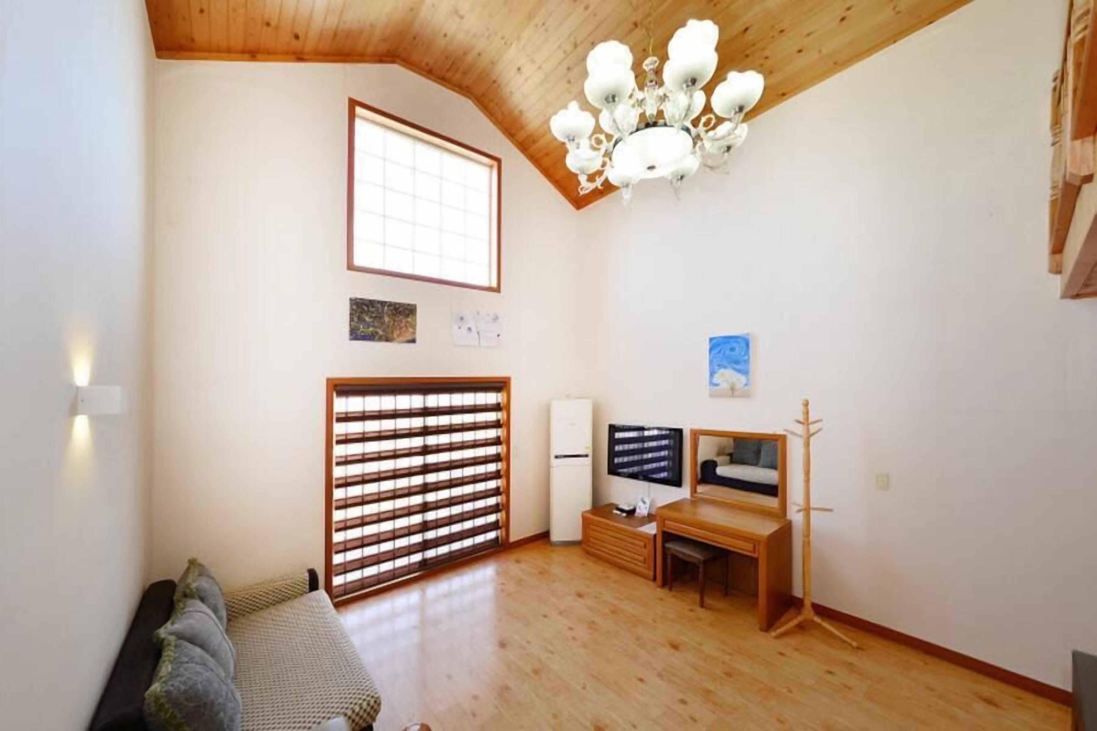 Yangyang Amigas Pension