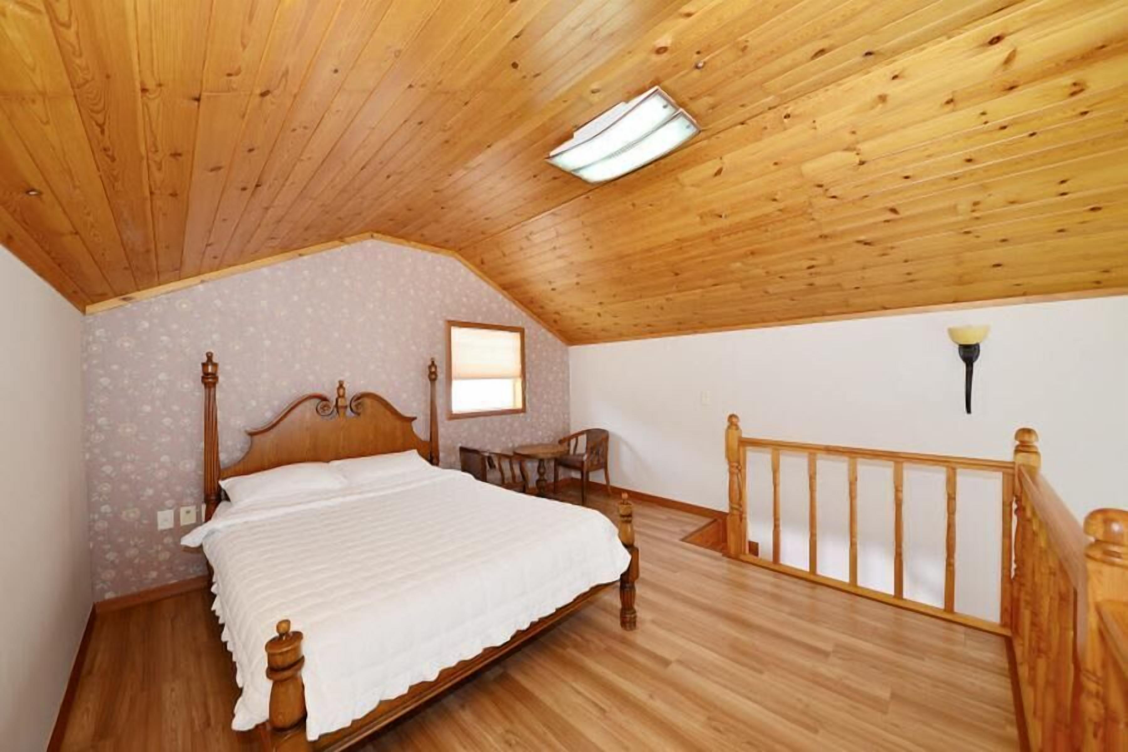 Yangyang Amigas Pension