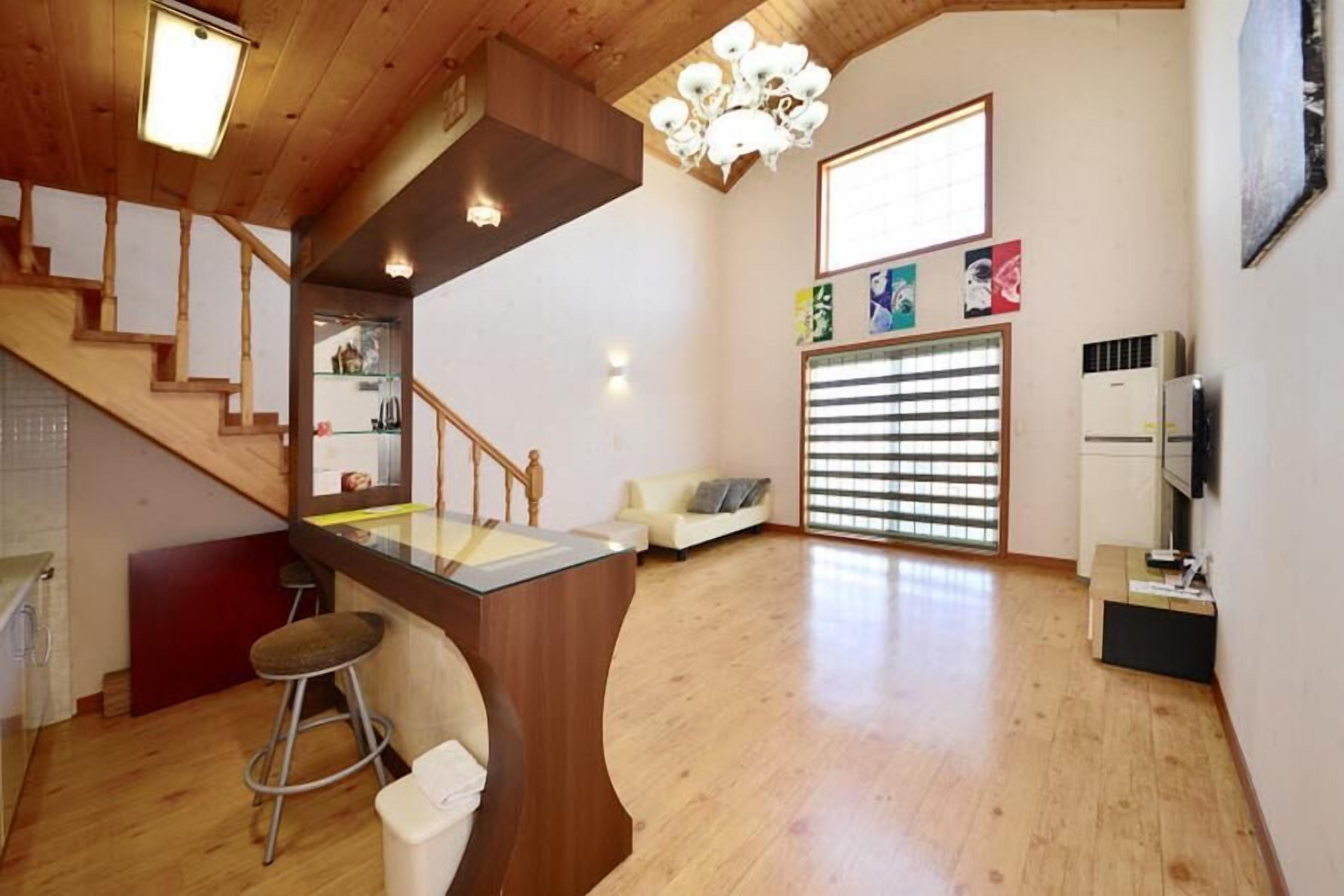 Yangyang Amigas Pension