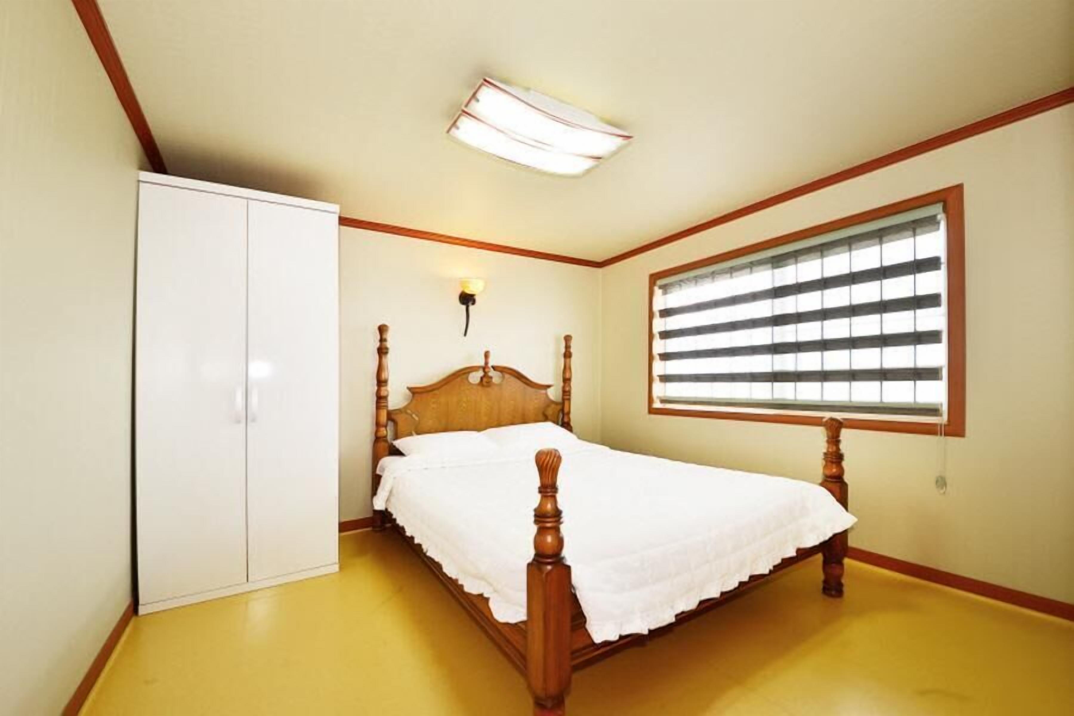 Yangyang Amigas Pension