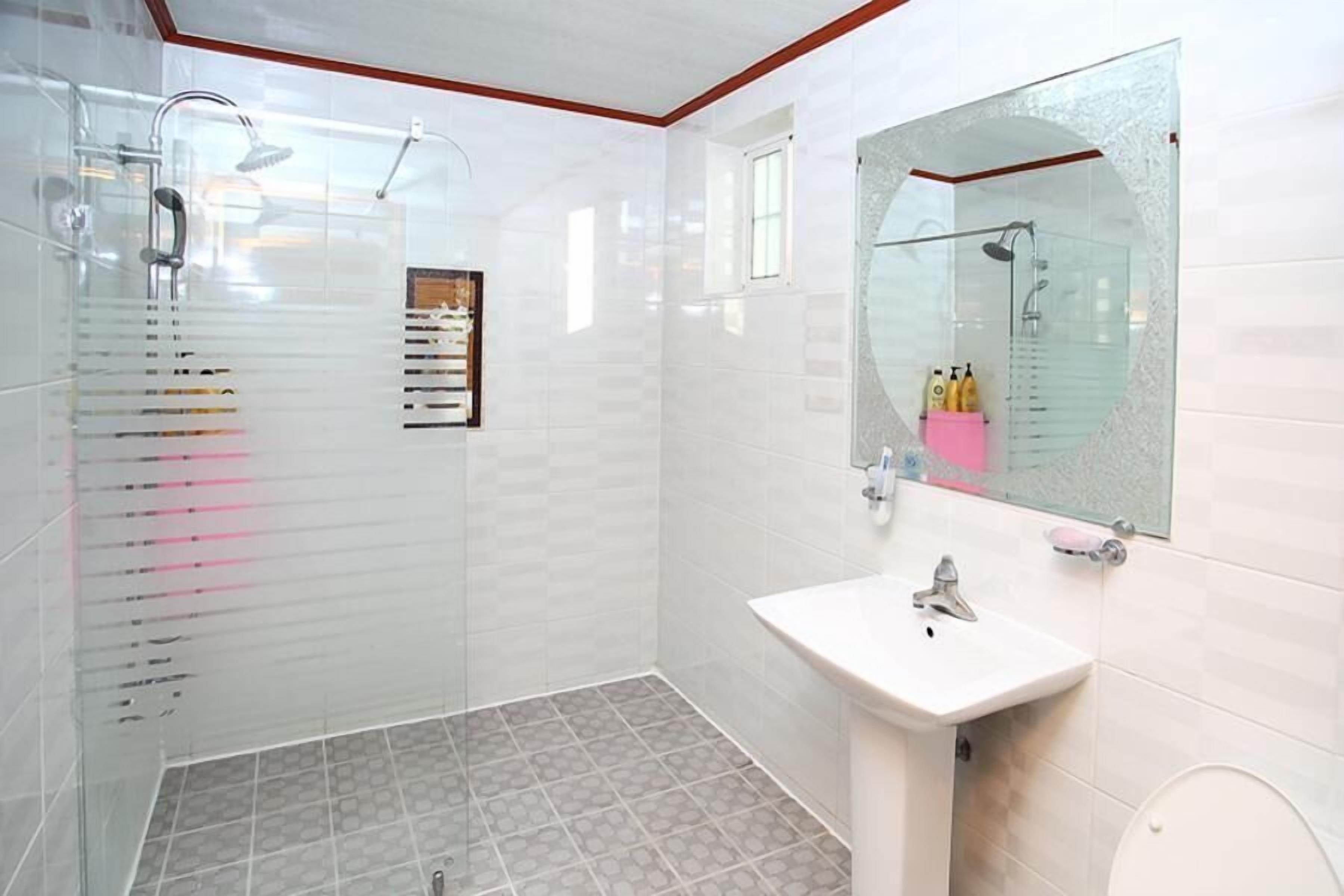 Yangyang Amigas Pension