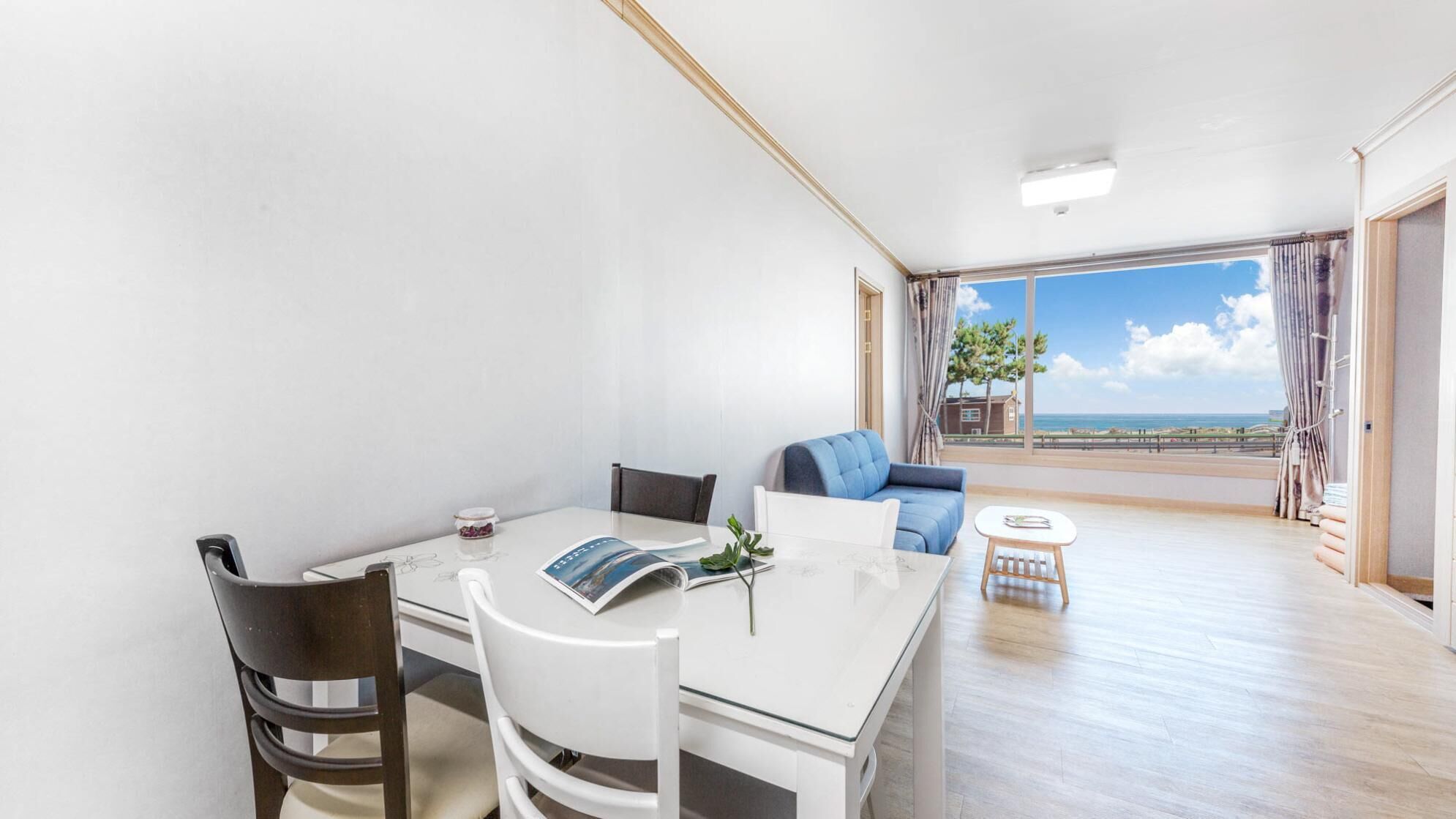 Yangyang Haettuneonchangmoon Pension