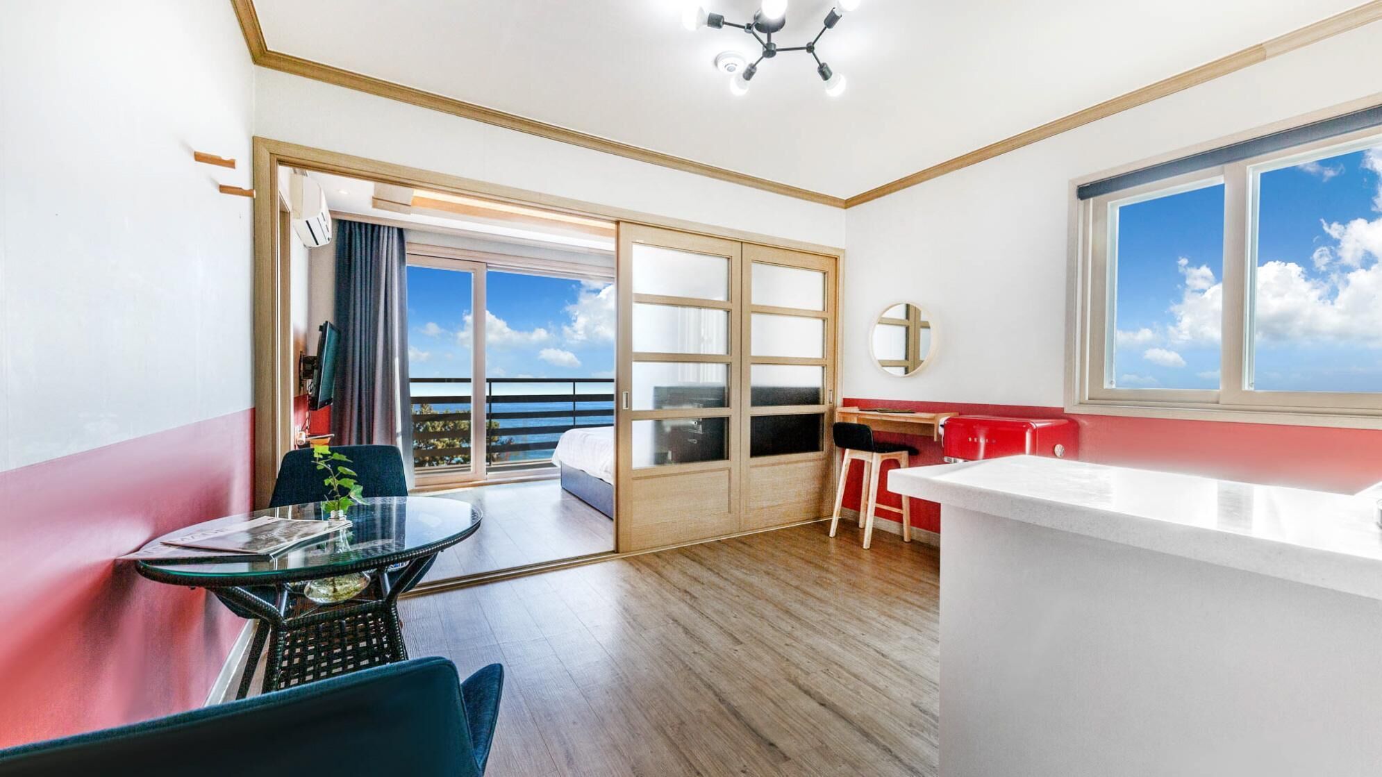 Yangyang Haettuneonchangmoon Pension