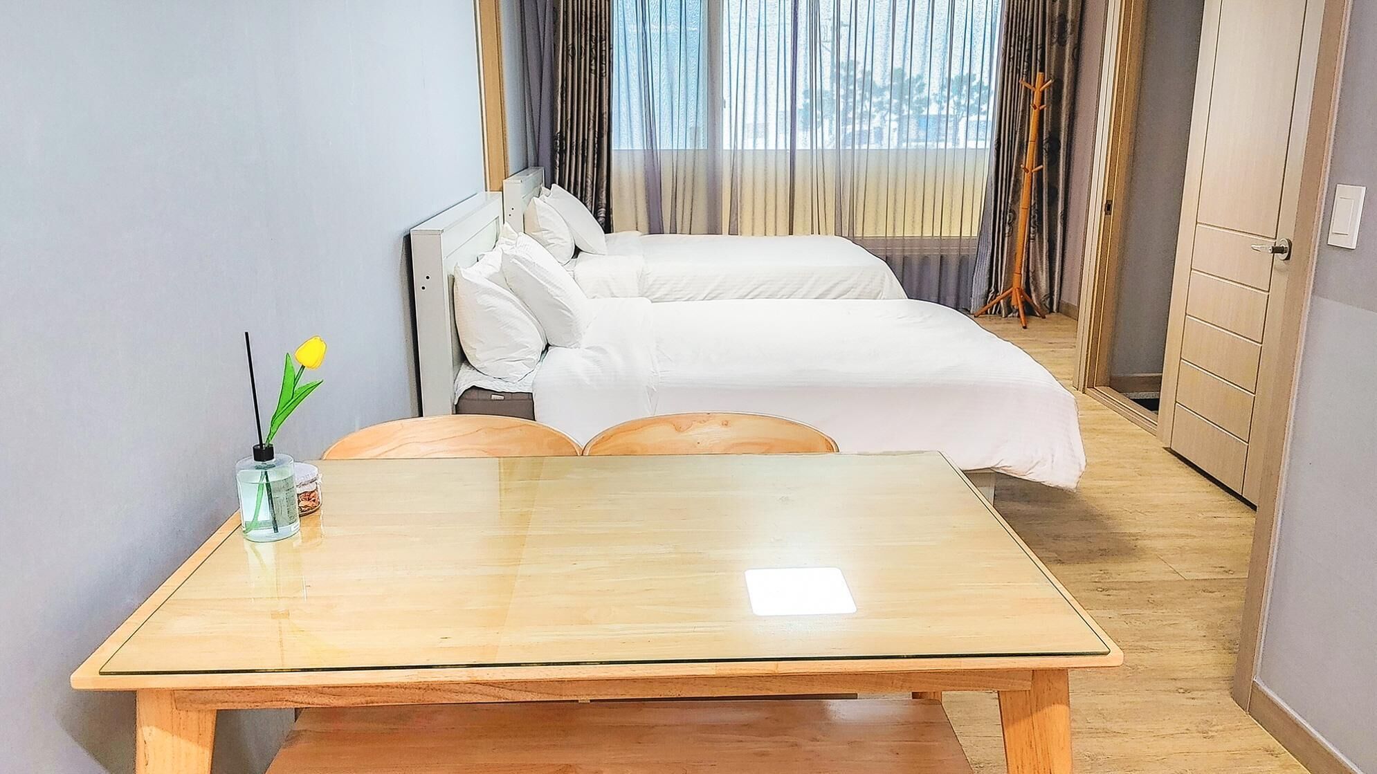 Yangyang Haettuneonchangmoon Pension