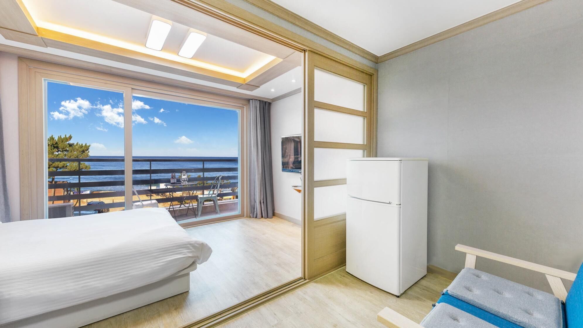 Yangyang Haettuneonchangmoon Pension