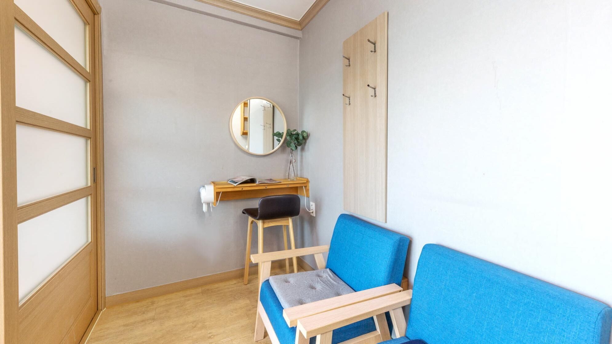 Yangyang Haettuneonchangmoon Pension