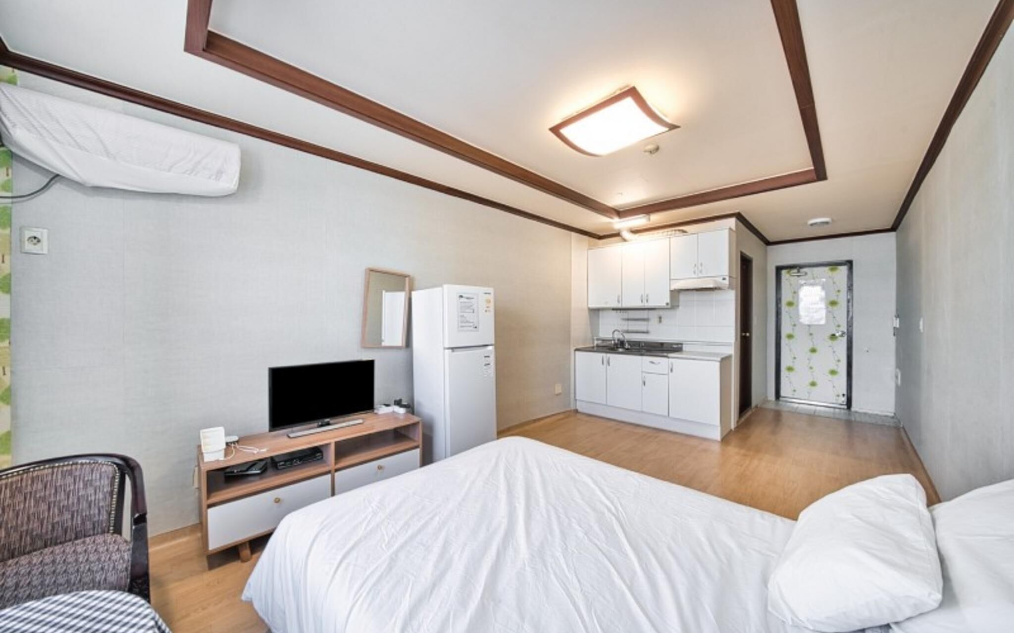 Yangyang Hajodae Conto Hotel Pension