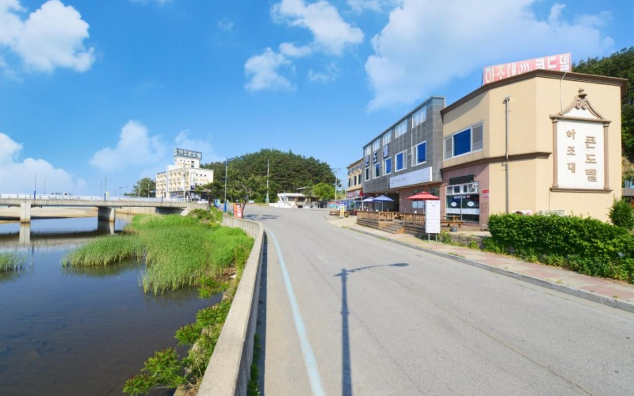 Yangyang Hajodae Conto Hotel Pension