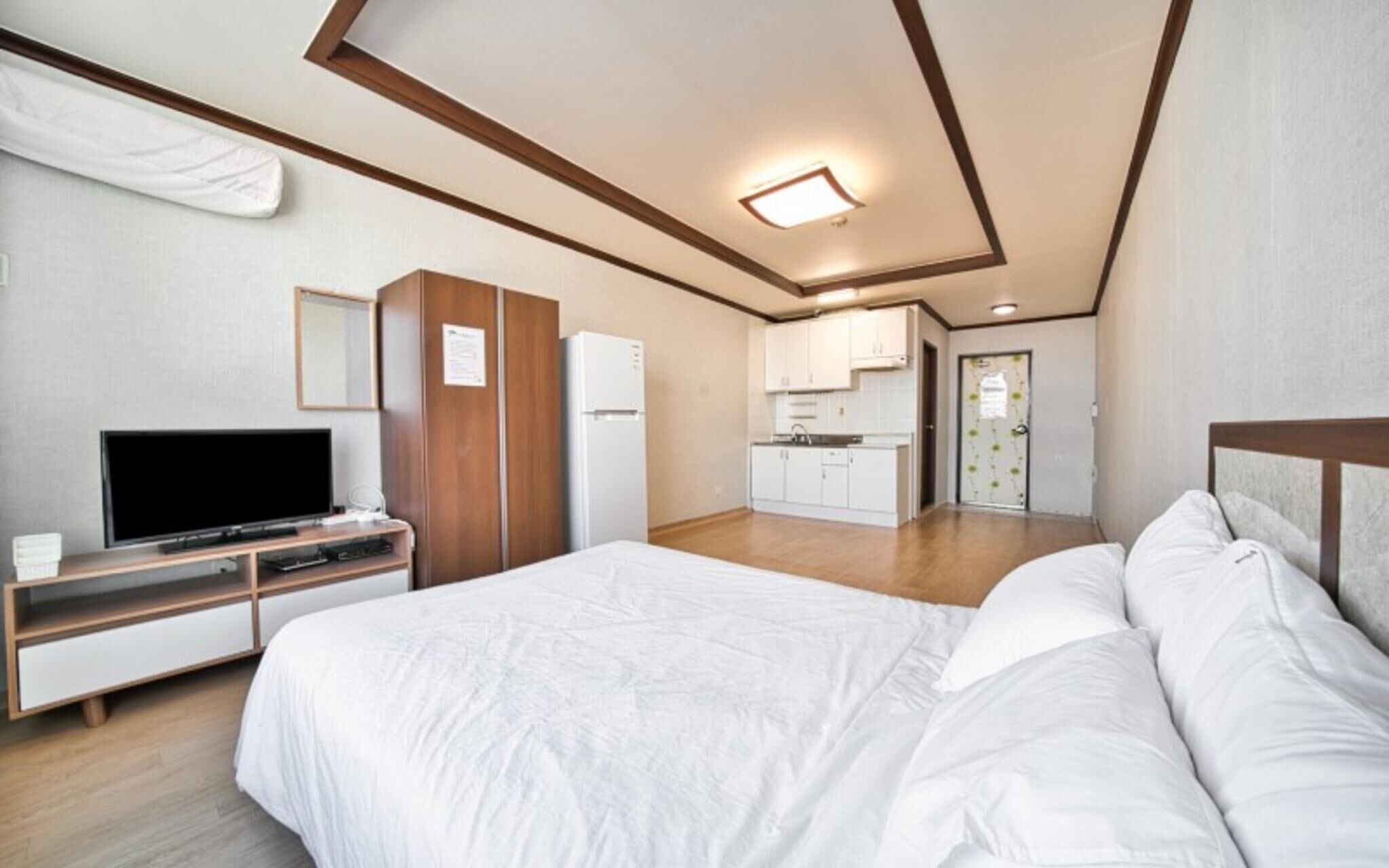 Yangyang Hajodae Conto Hotel Pension