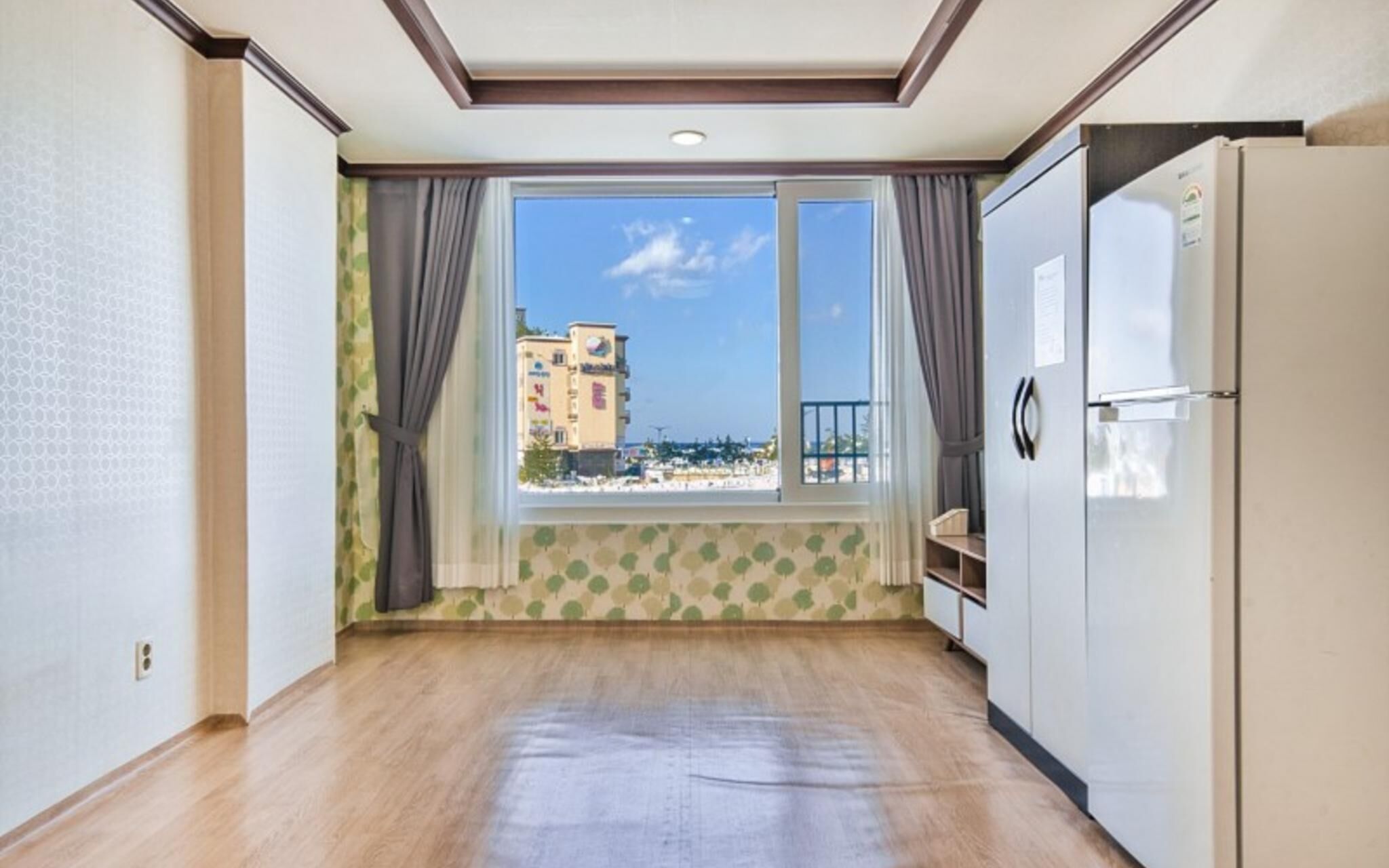 Yangyang Hajodae Conto Hotel Pension