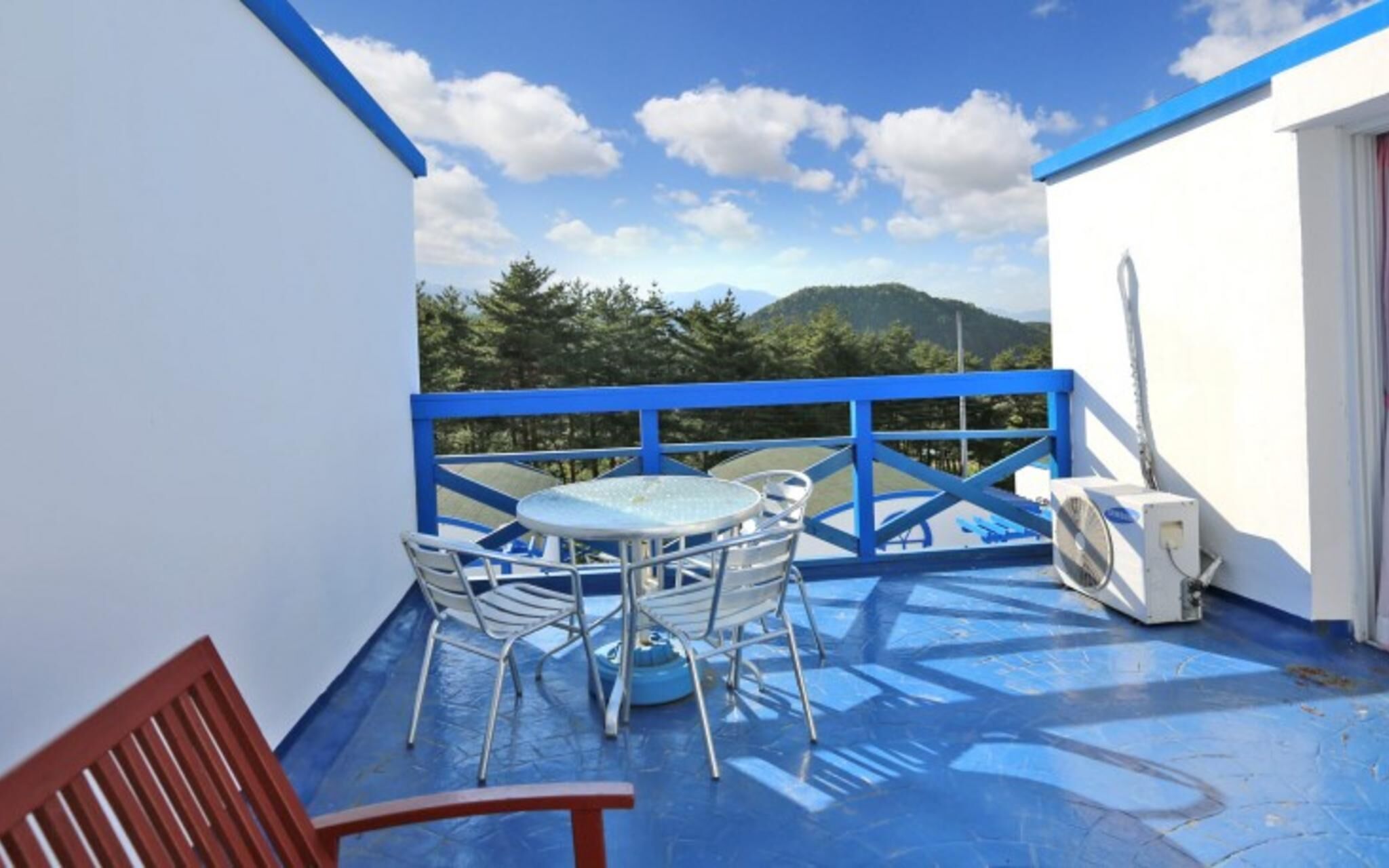 Yangyang Lodes Pool Villa
