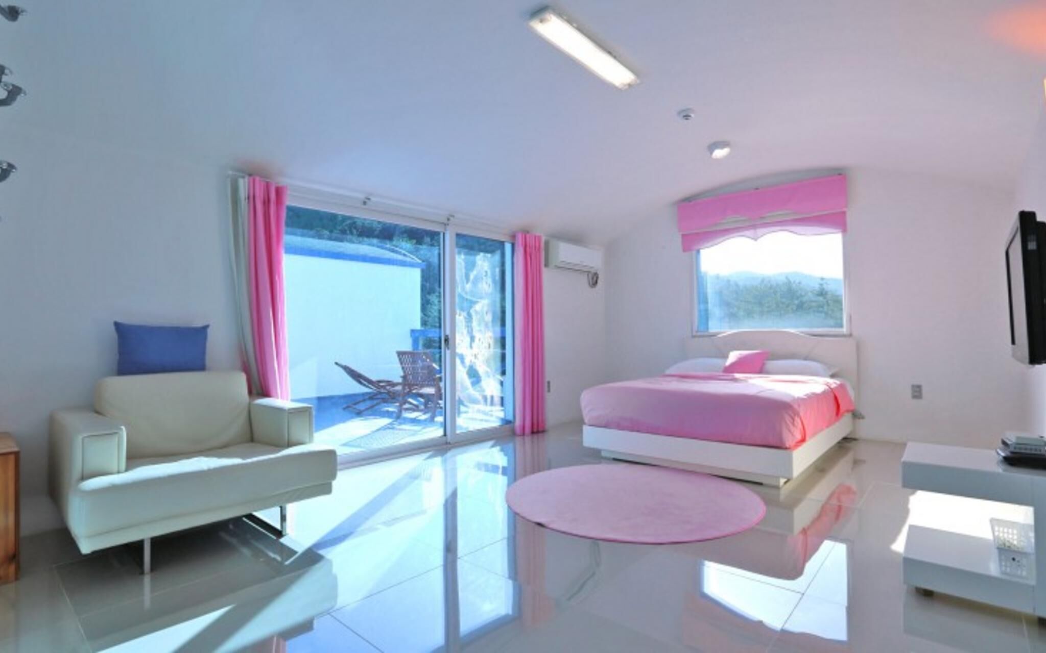 Yangyang Lodes Pool Villa