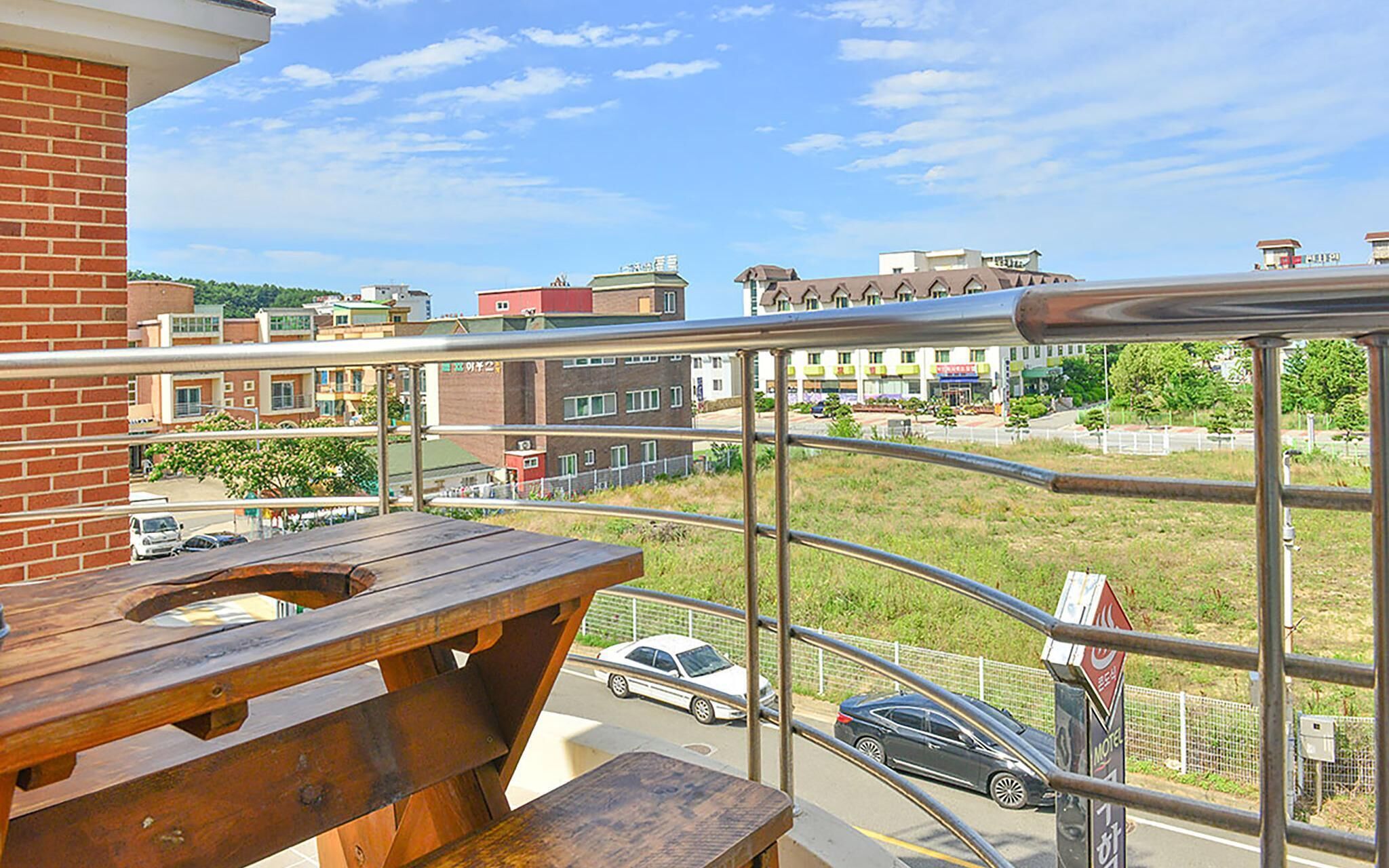 Yangyang Muhak Motel