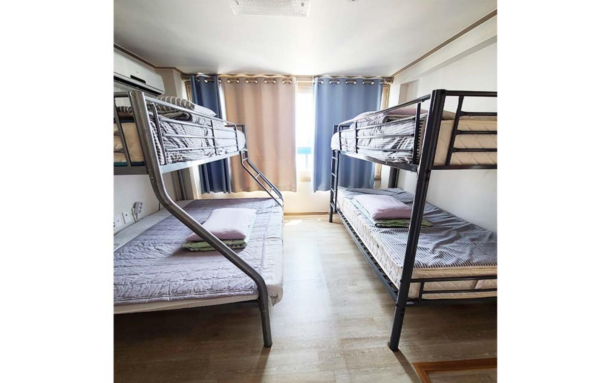 Yangyang Nusasurf Guest House