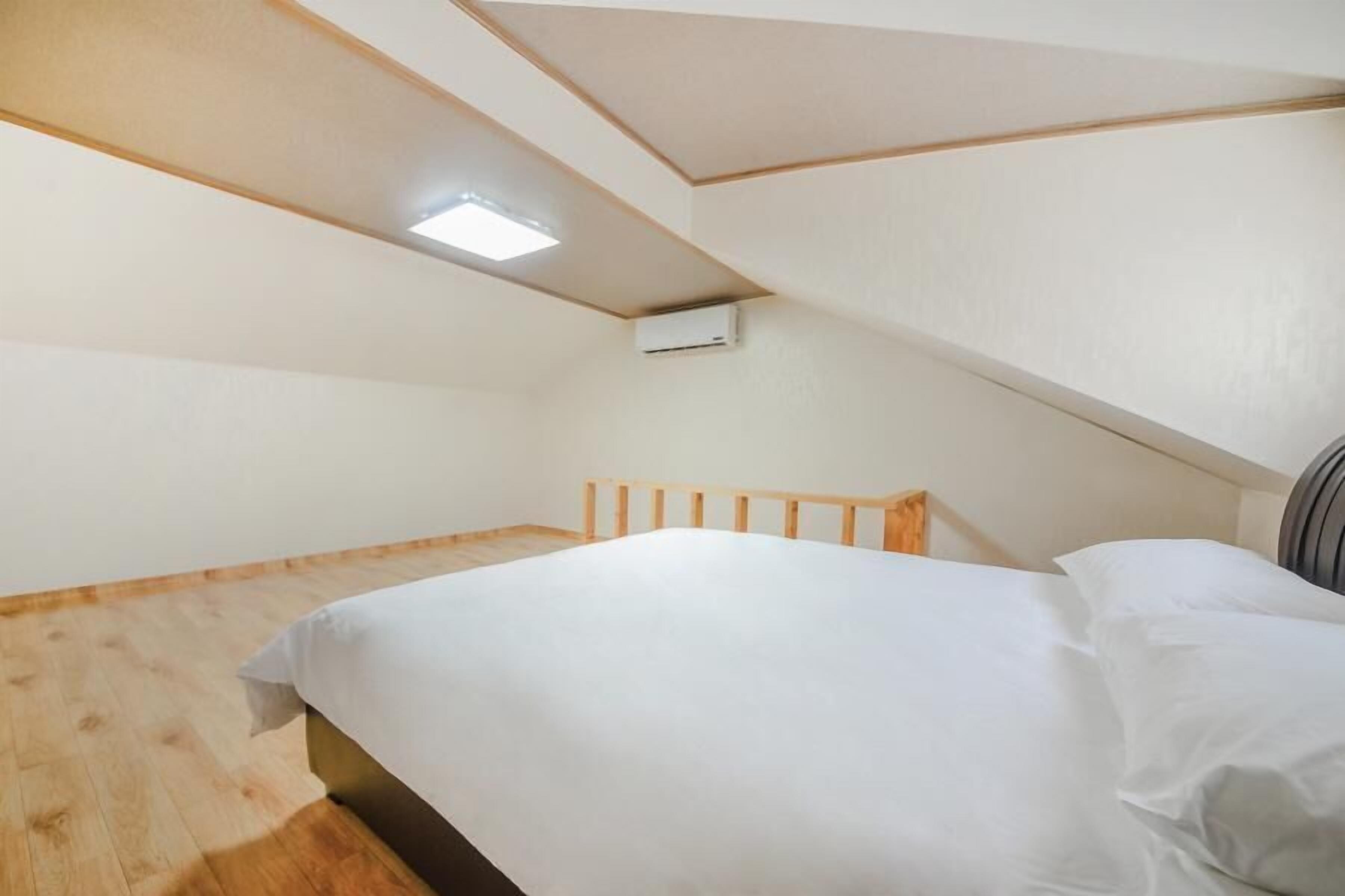 Yangyang Water Sol Valley Pension