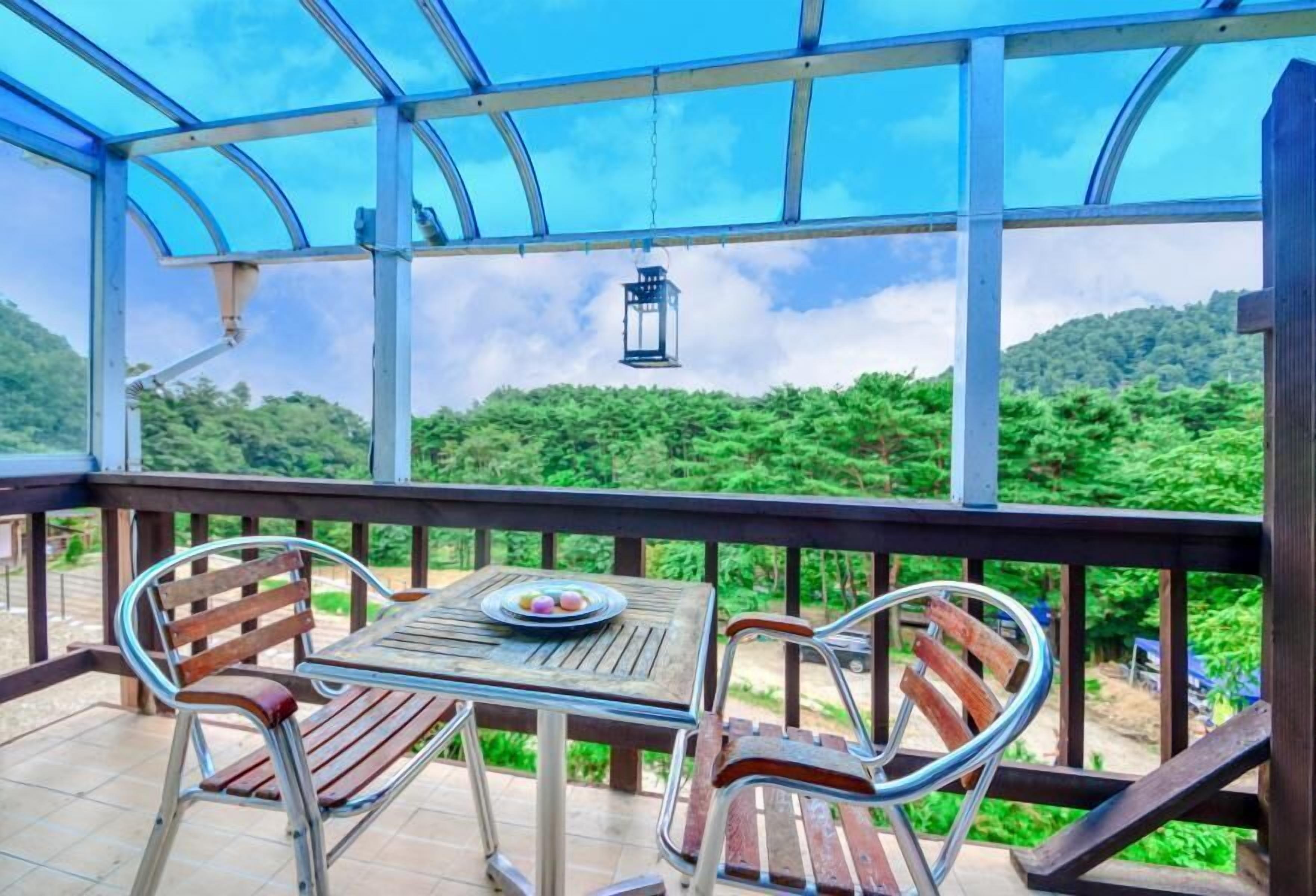 Yangyang Water Sol Valley Pension
