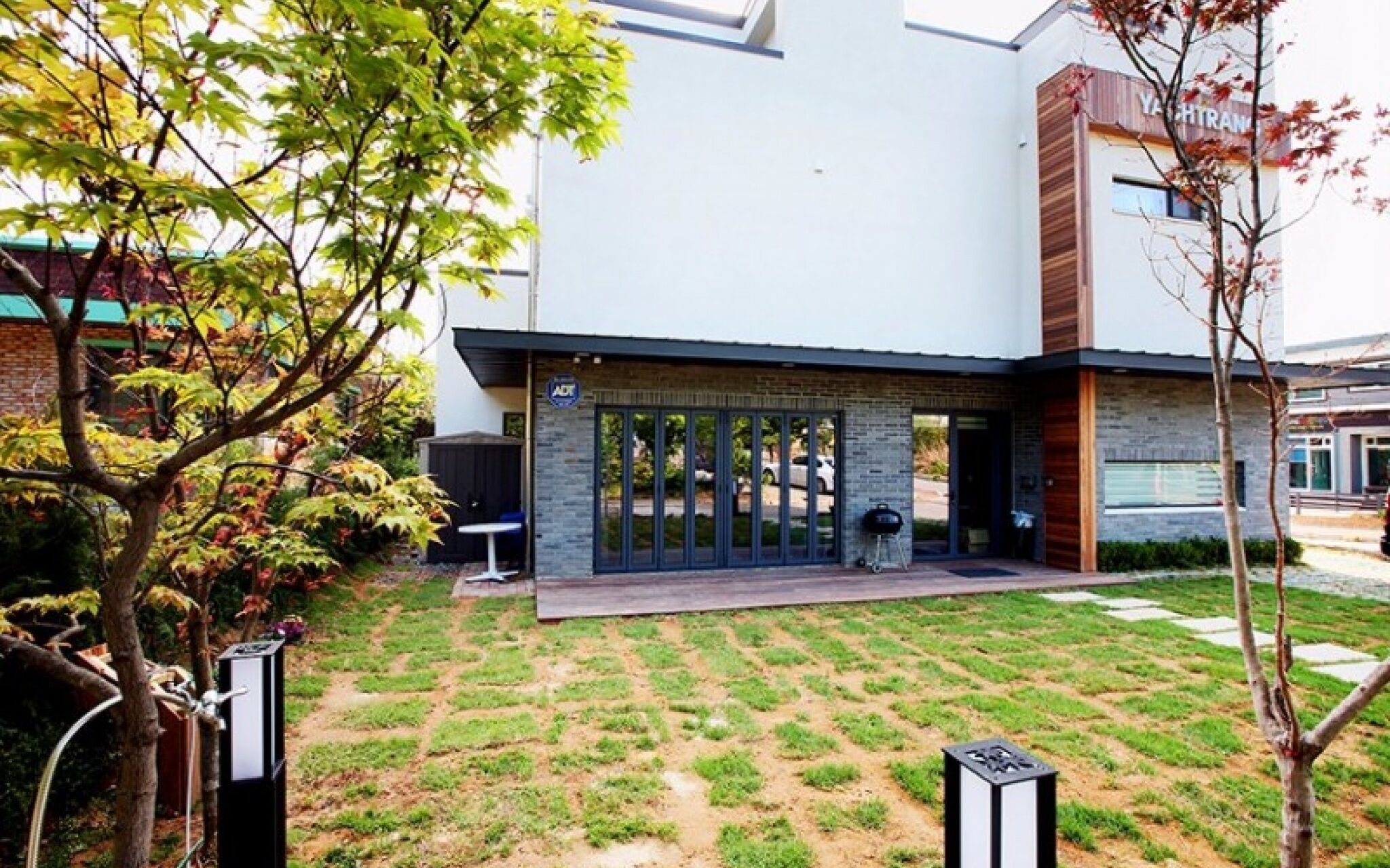Yangyang Yachtrang Club House Pension