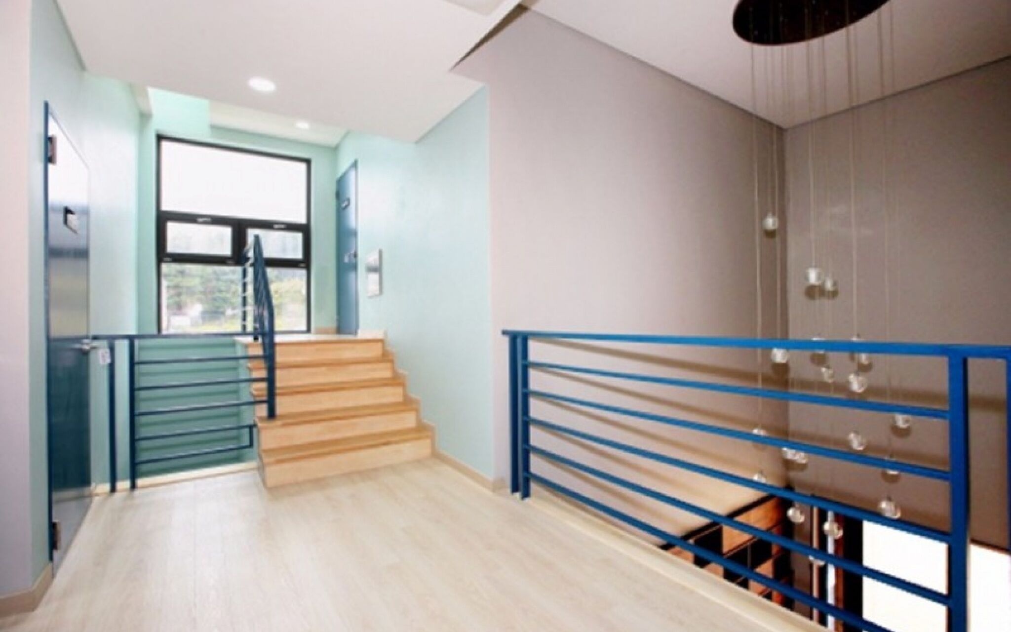 Yangyang Yachtrang Club House Pension