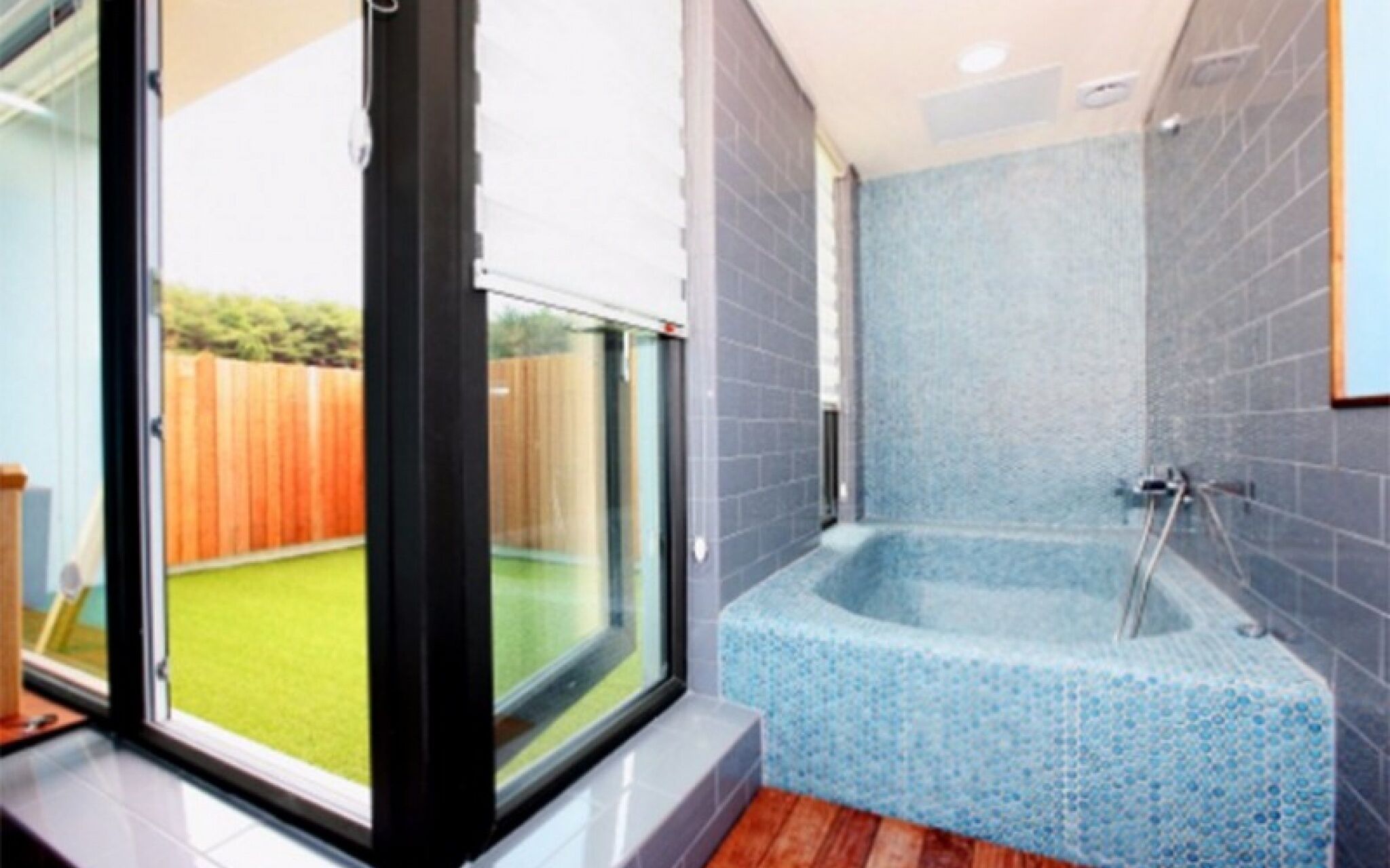 Yangyang Yachtrang Club House Pension