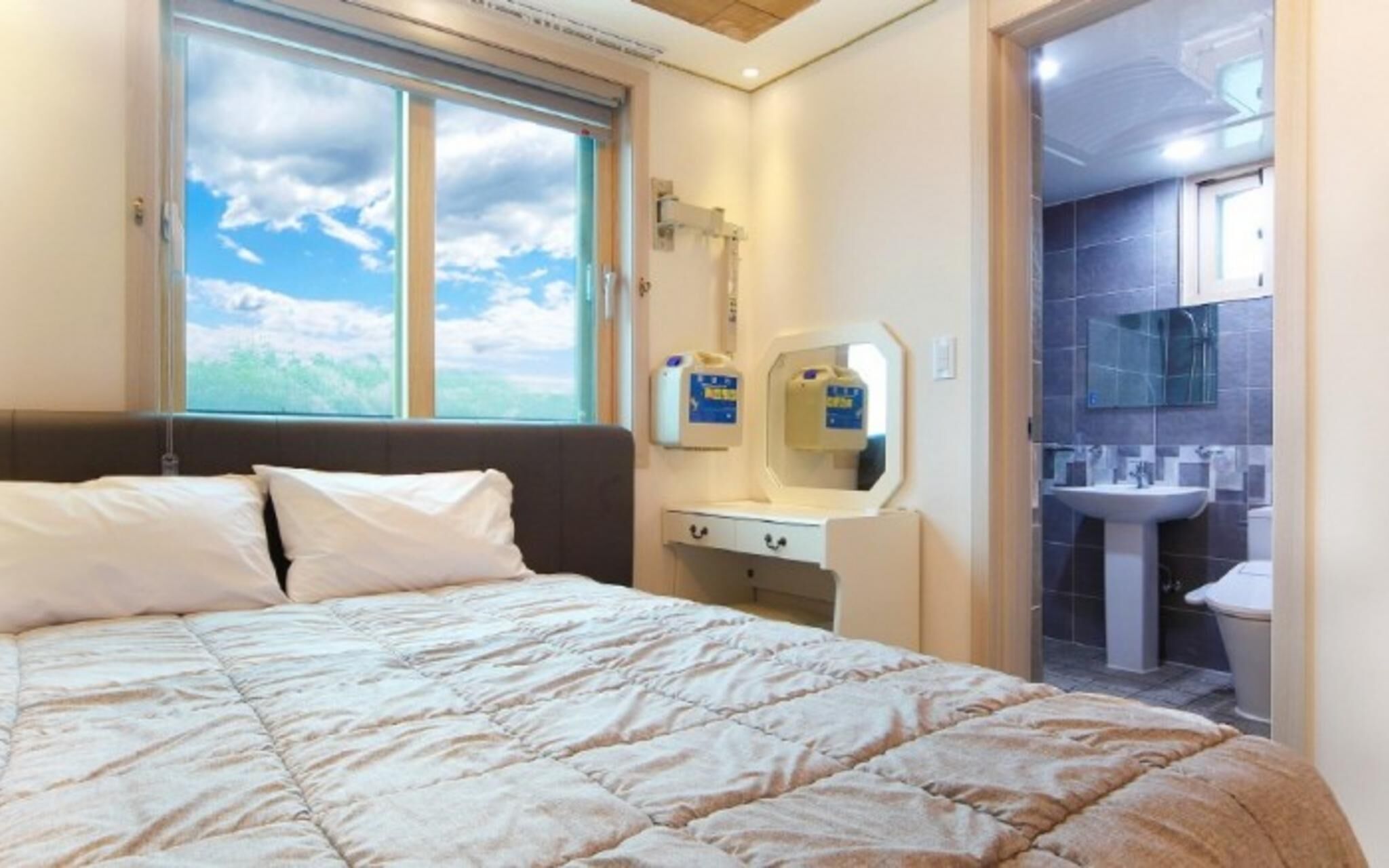Yangyang Yangyang Pension
