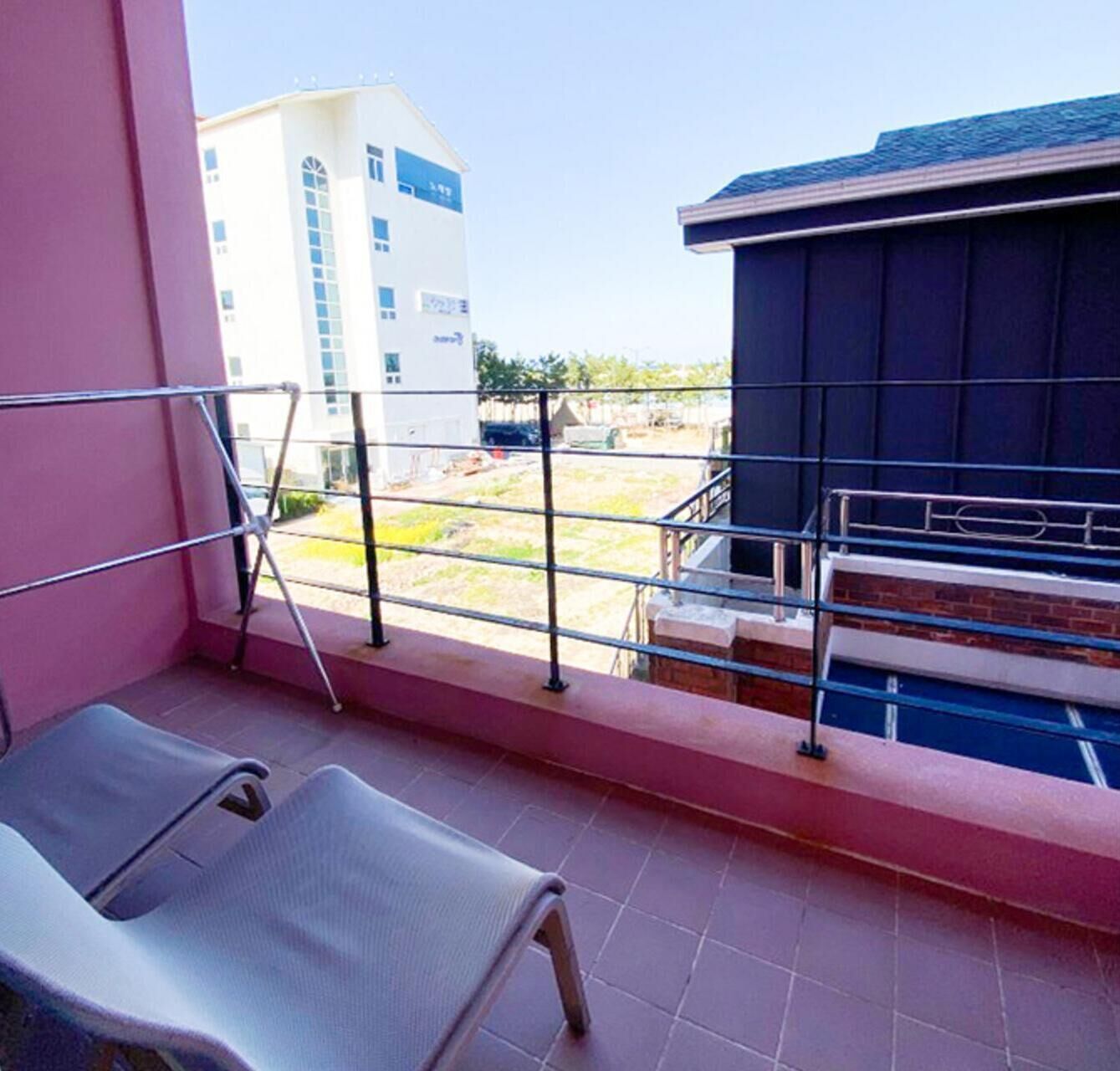 Yangyang Yoloha Surfhouse