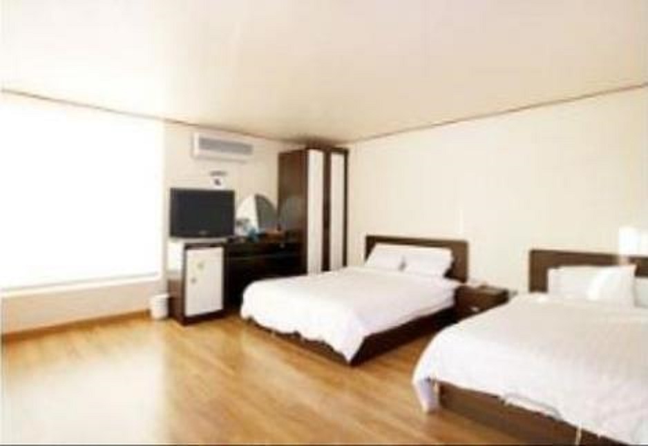 Gaya Tourist Hotel