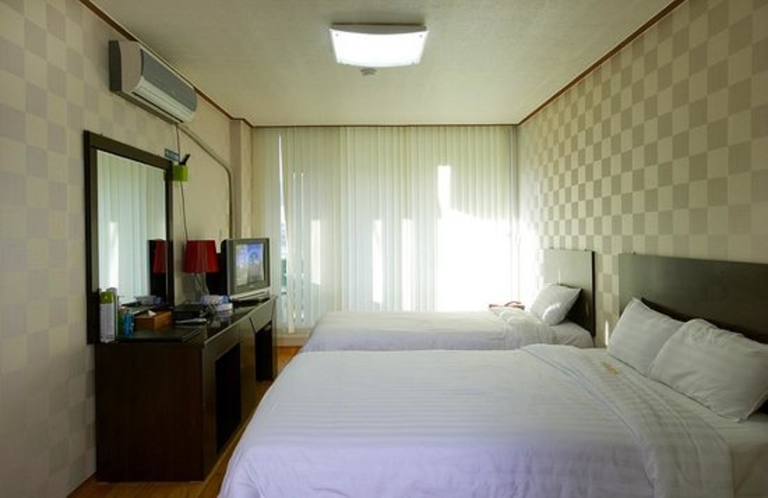 Gaya Tourist Hotel