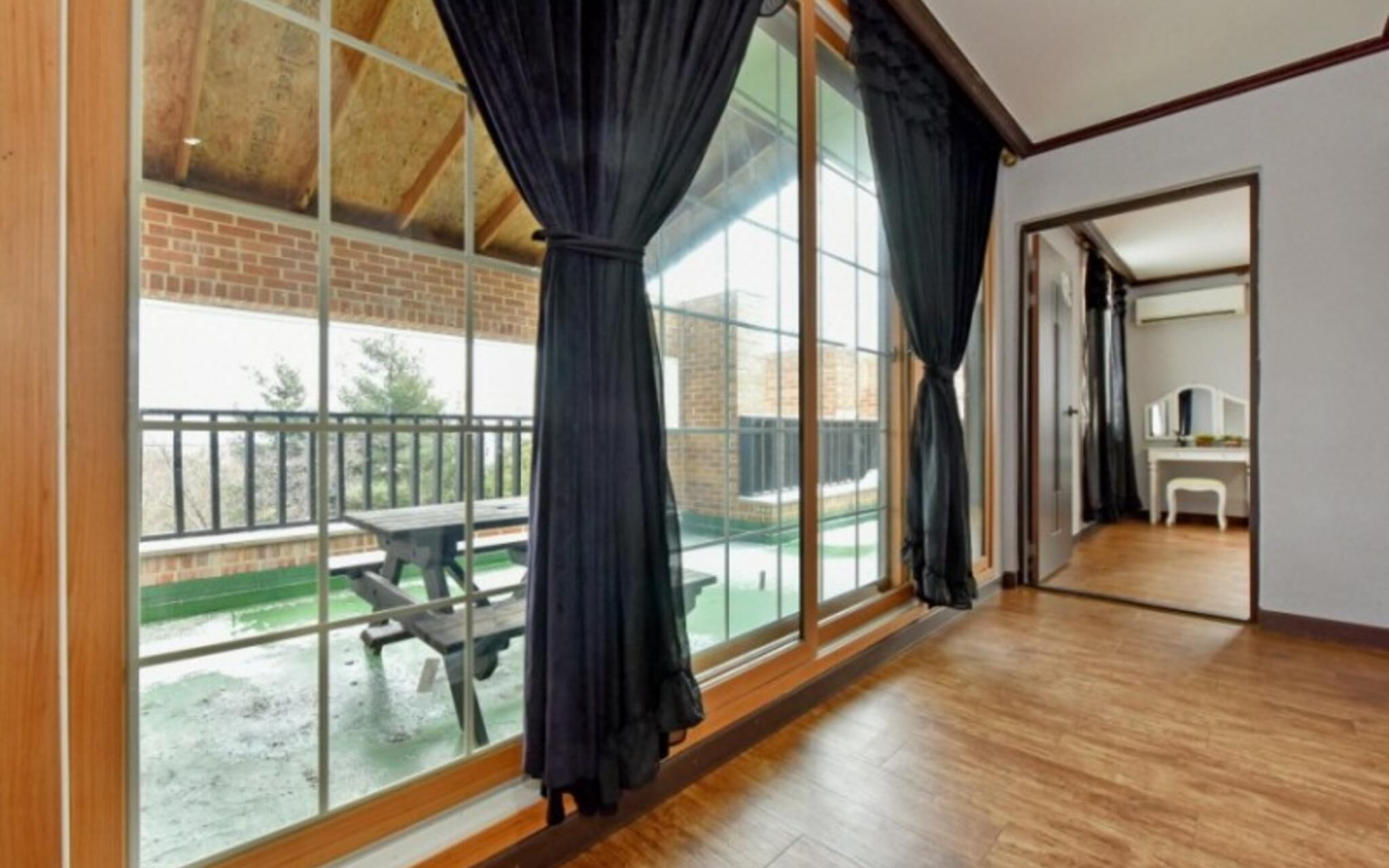 Yesan Jeongdaun Pension
