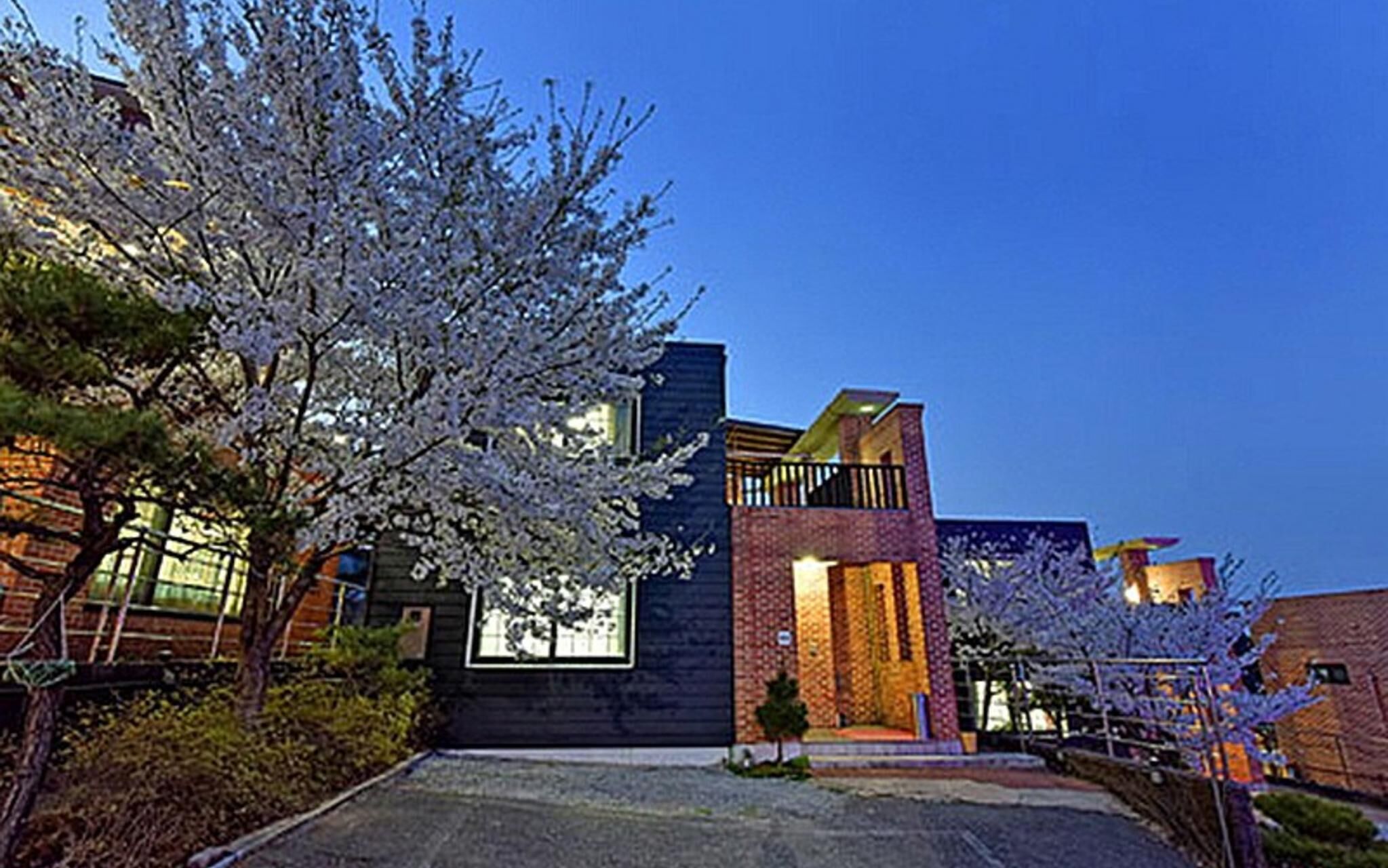 Yesan Jeongdaun Pension