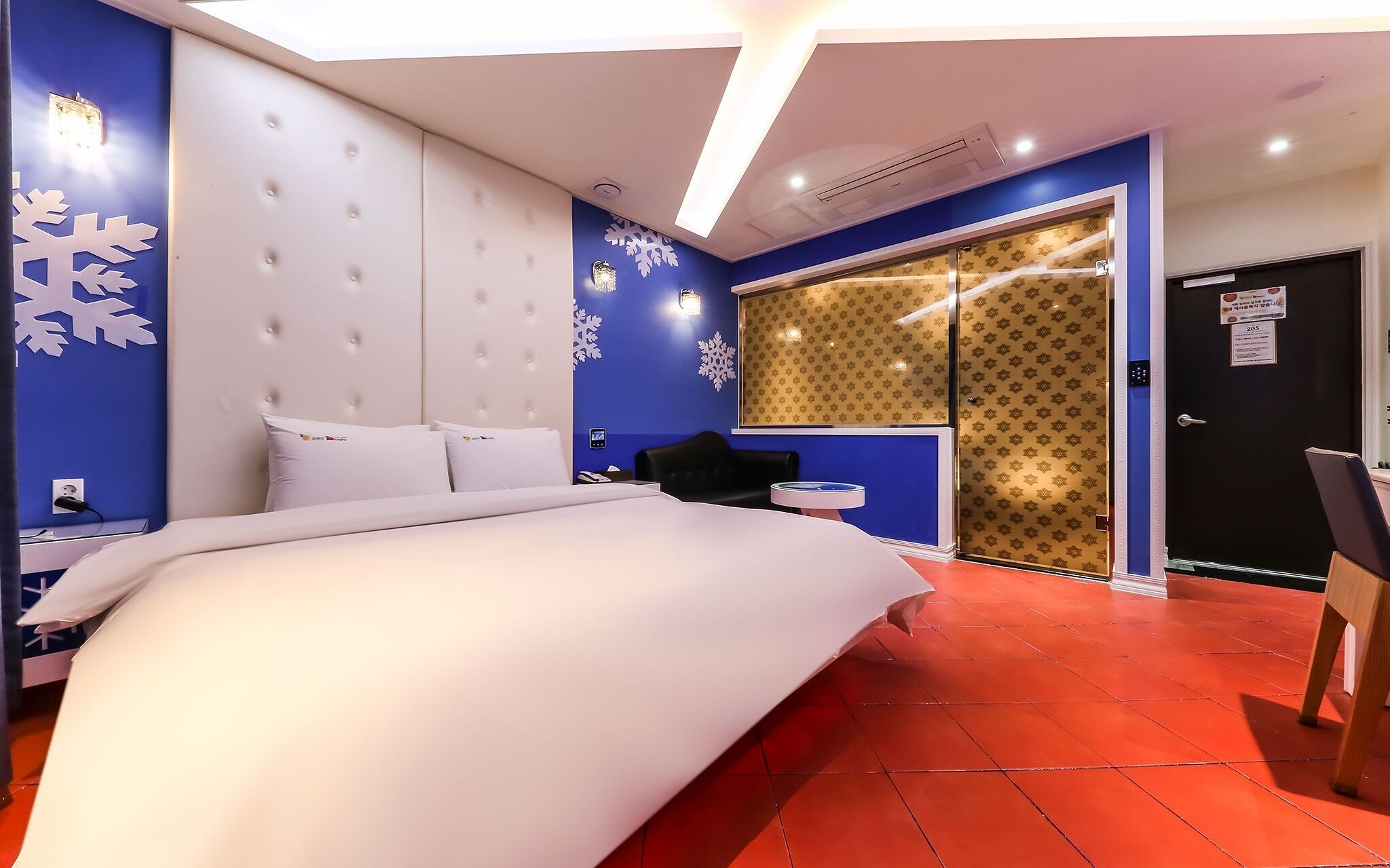 Yesan Orange Tomato Motel