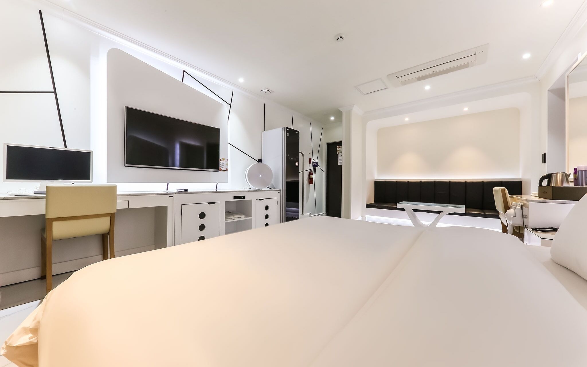 Yesan Orange Tomato Motel