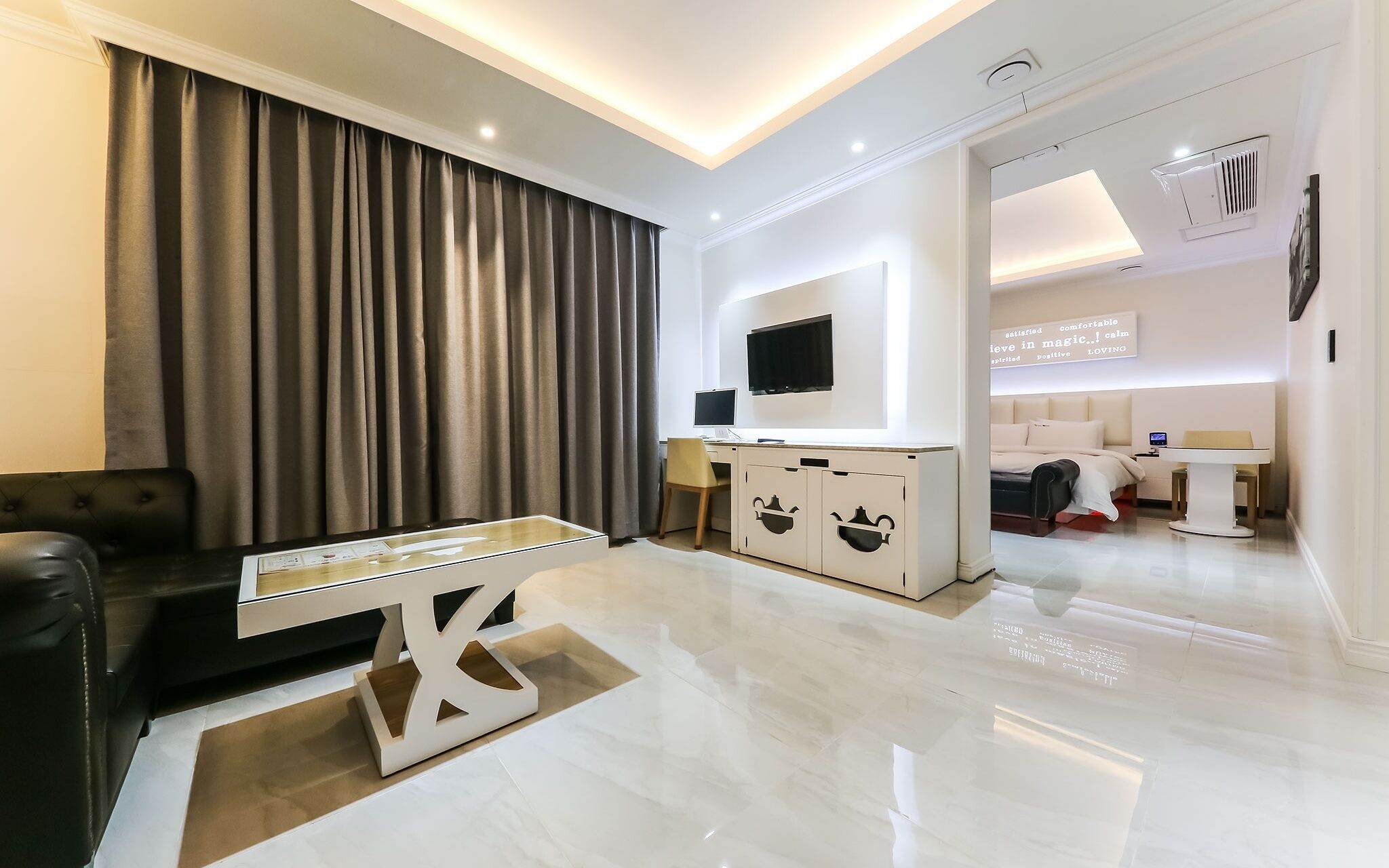 Yesan Orange Tomato Motel