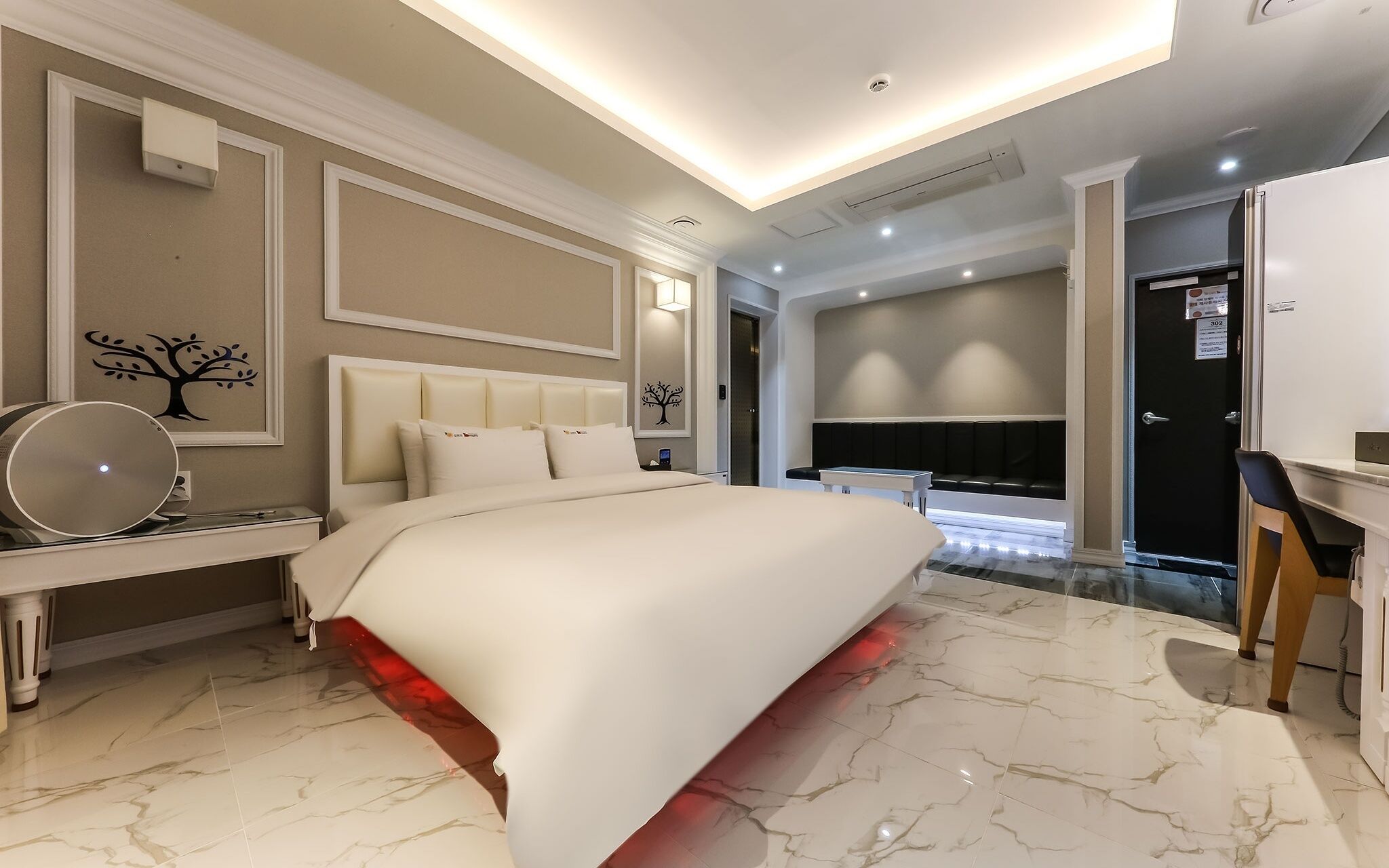 Yesan Orange Tomato Motel