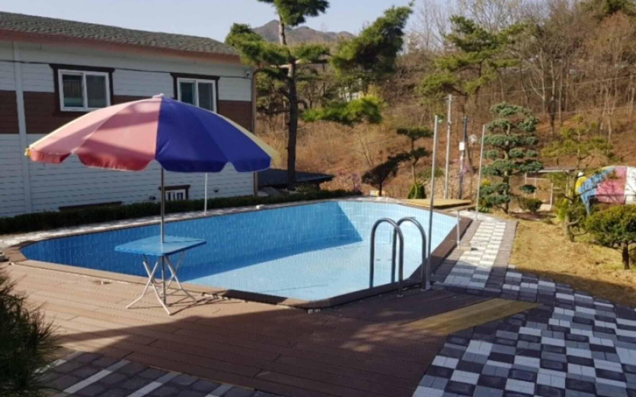 Yesan Sanmaru Pension