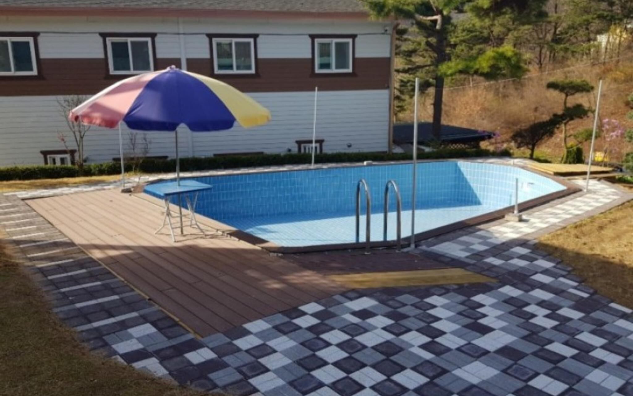 Yesan Sanmaru Pension