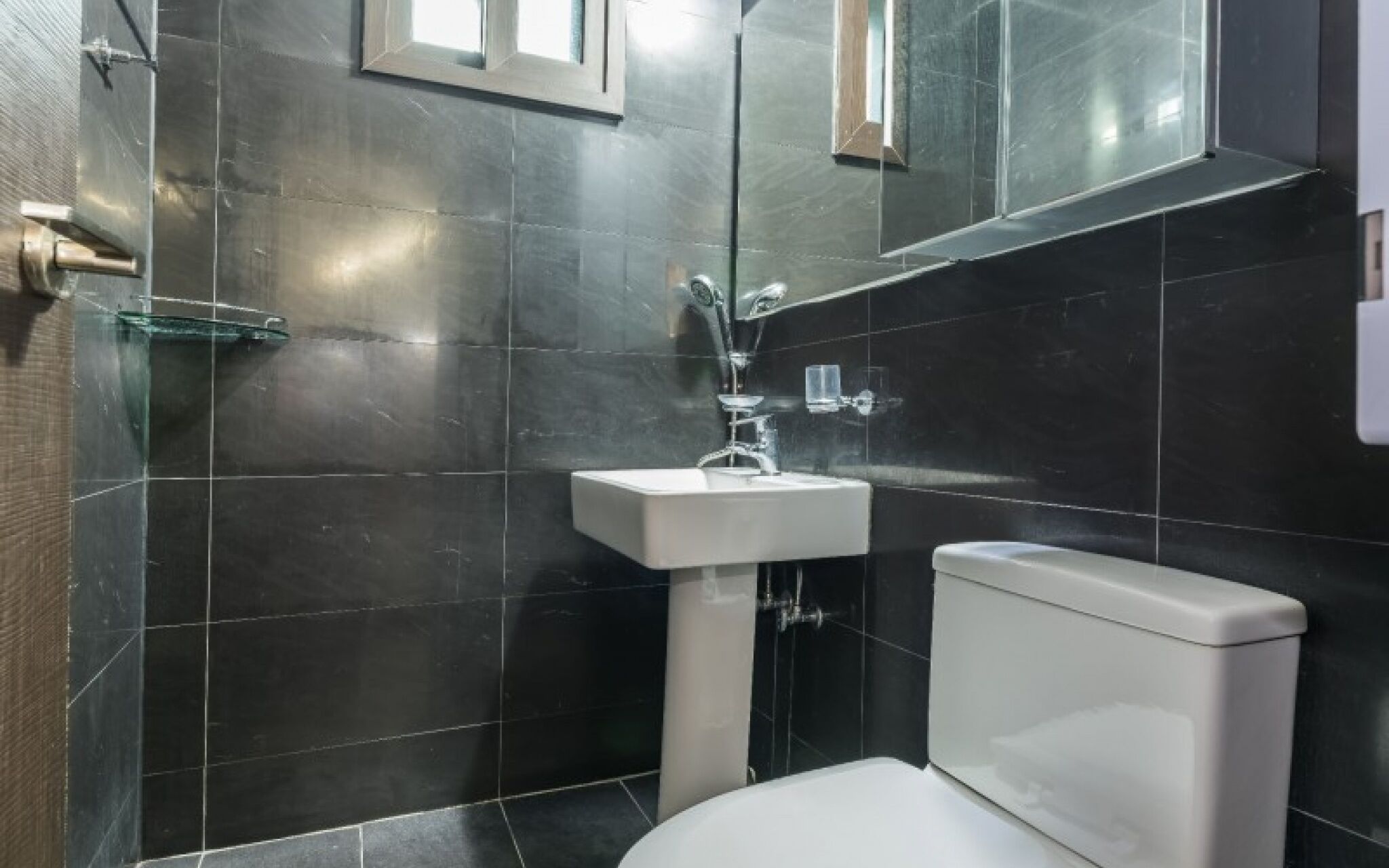 Yongin El Pension