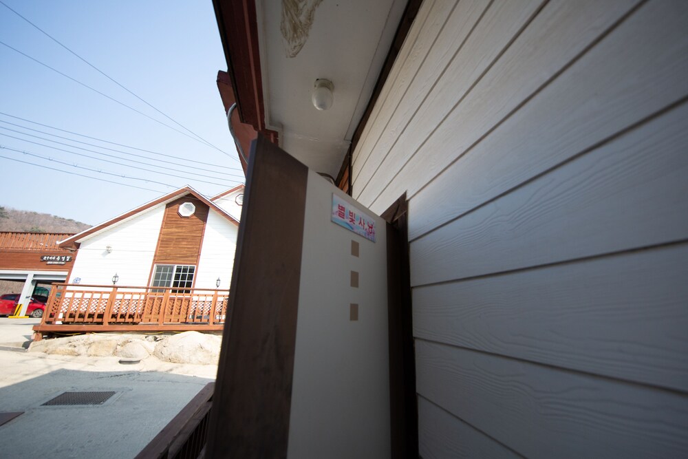 Angel's Morning Pension