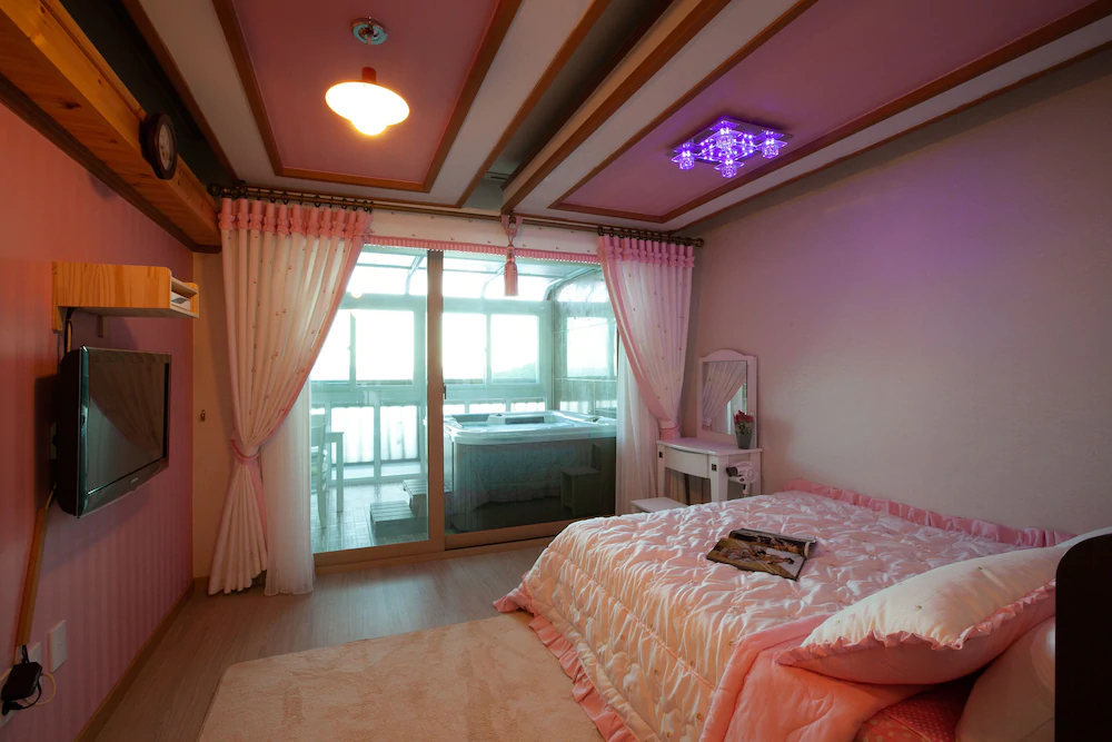 Angel's Morning Pension