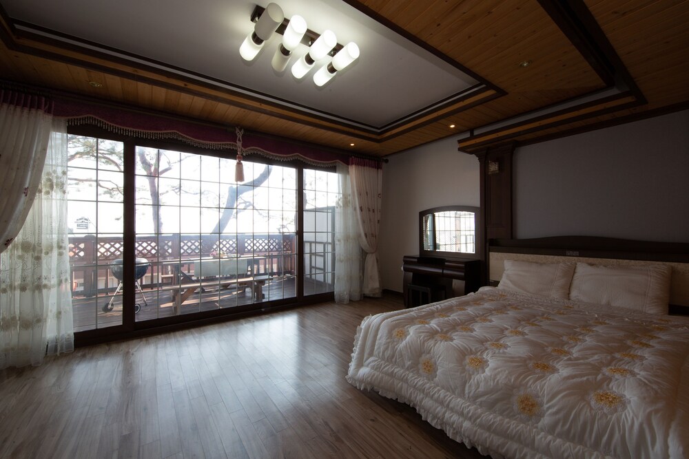 Angel's Morning Pension