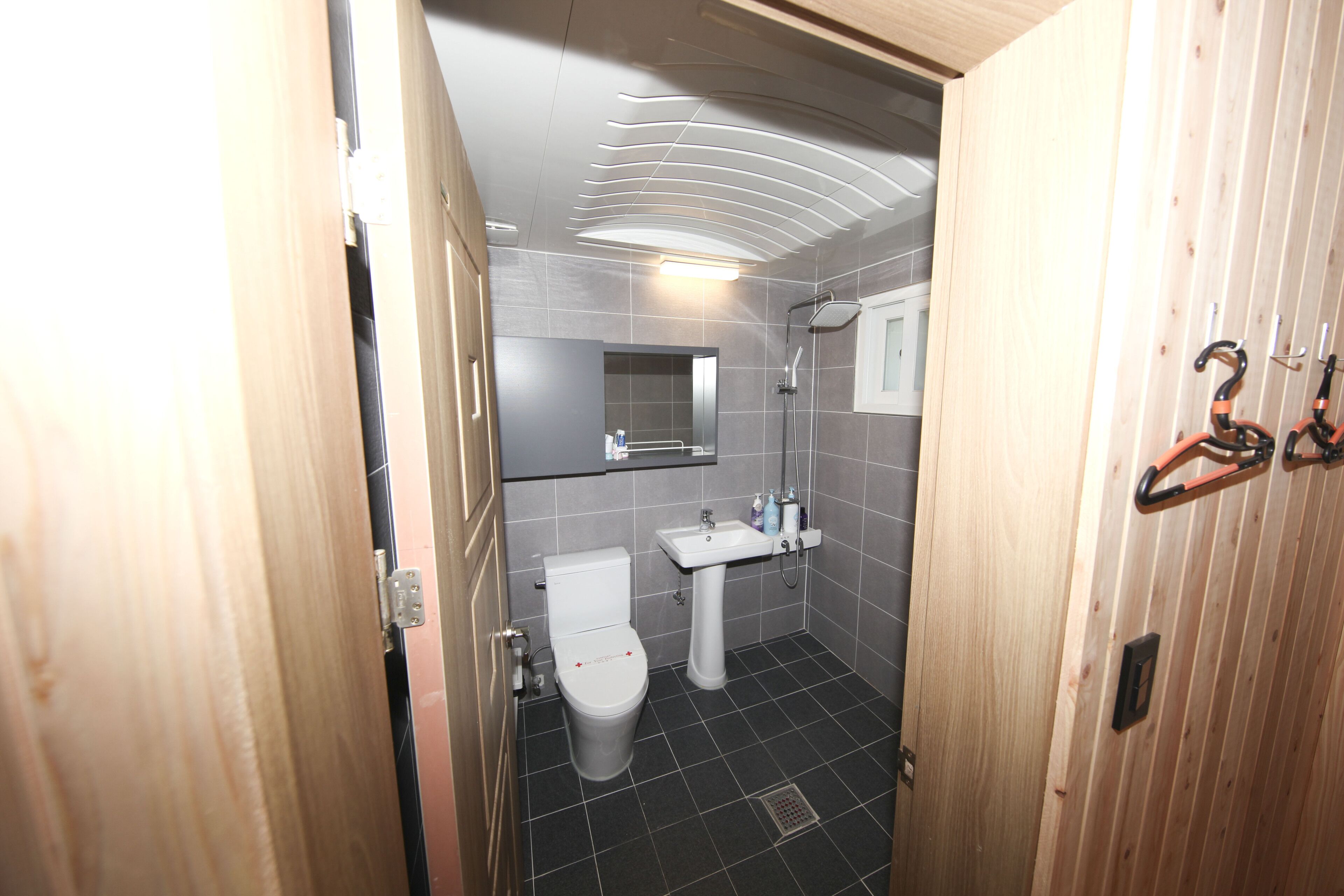 Janguneomeo Park Jeong A Pension