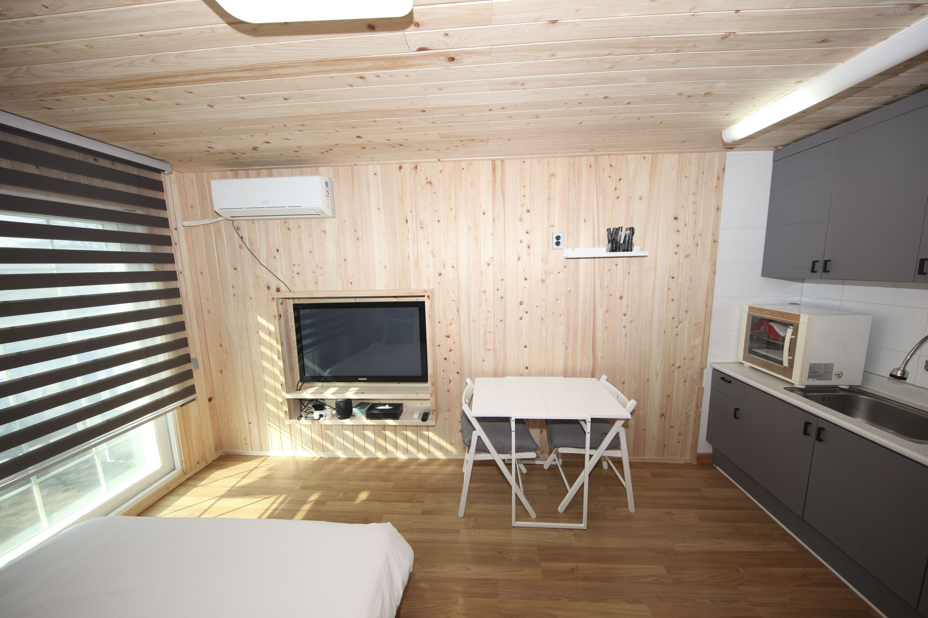 Janguneomeo Park Jeong A Pension