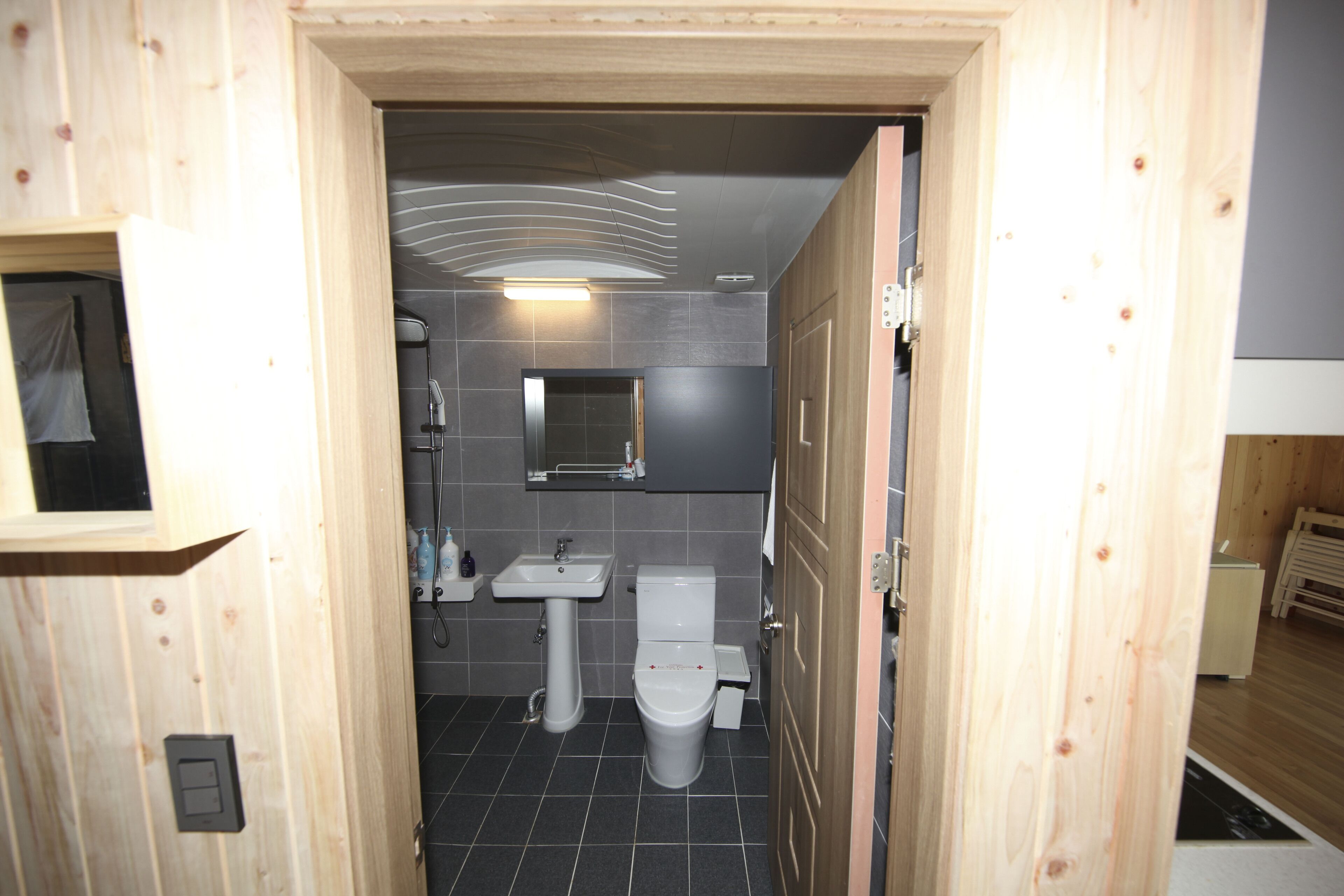 Janguneomeo Park Jeong A Pension