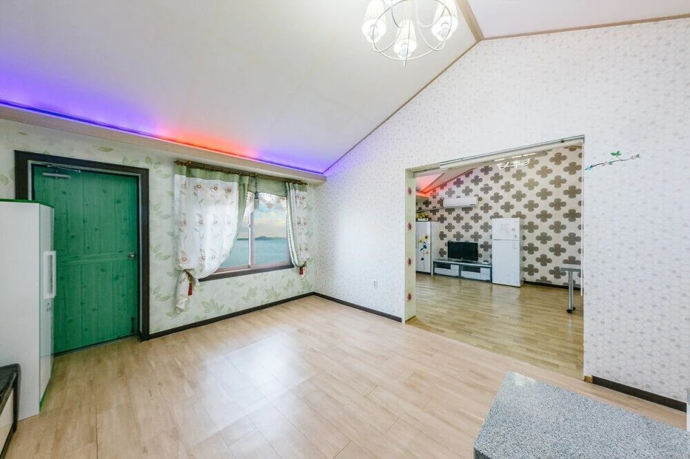 Sunrise Pension