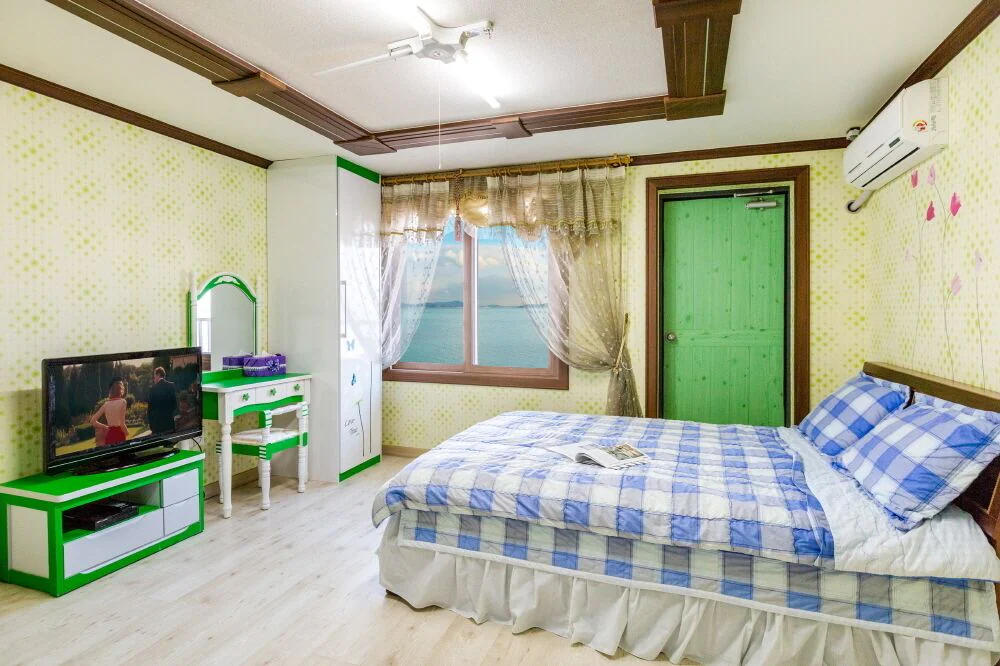 Sunrise Pension