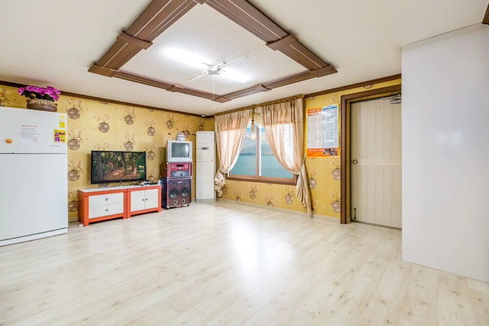 Sunrise Pension