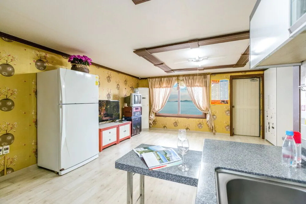 Sunrise Pension